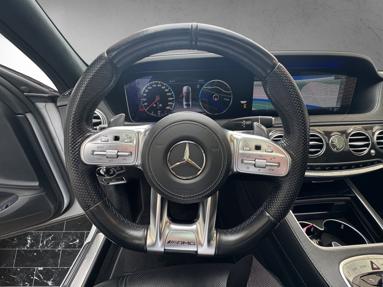 MERCEDES-BENZ S 560 4Matic 9G-Tronic-image-9