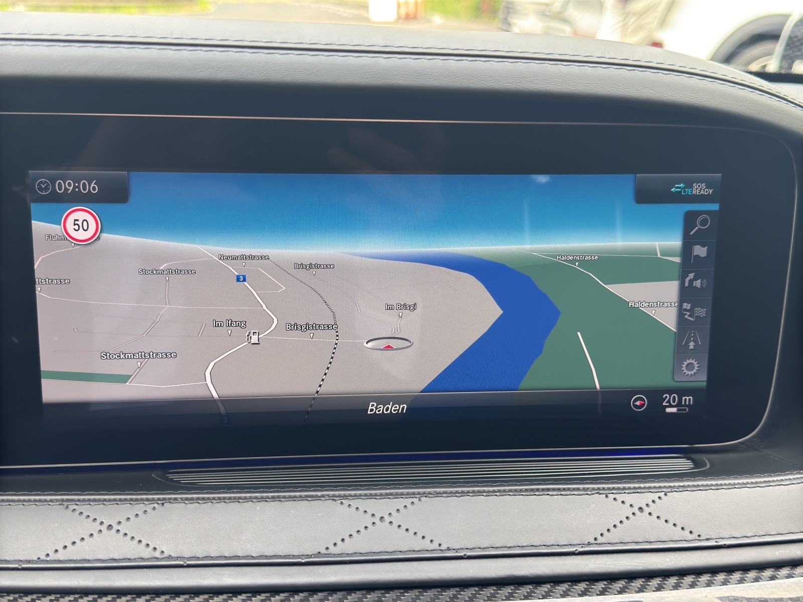 MERCEDES-BENZ S 560 4Matic 9G-Tronic-image-22