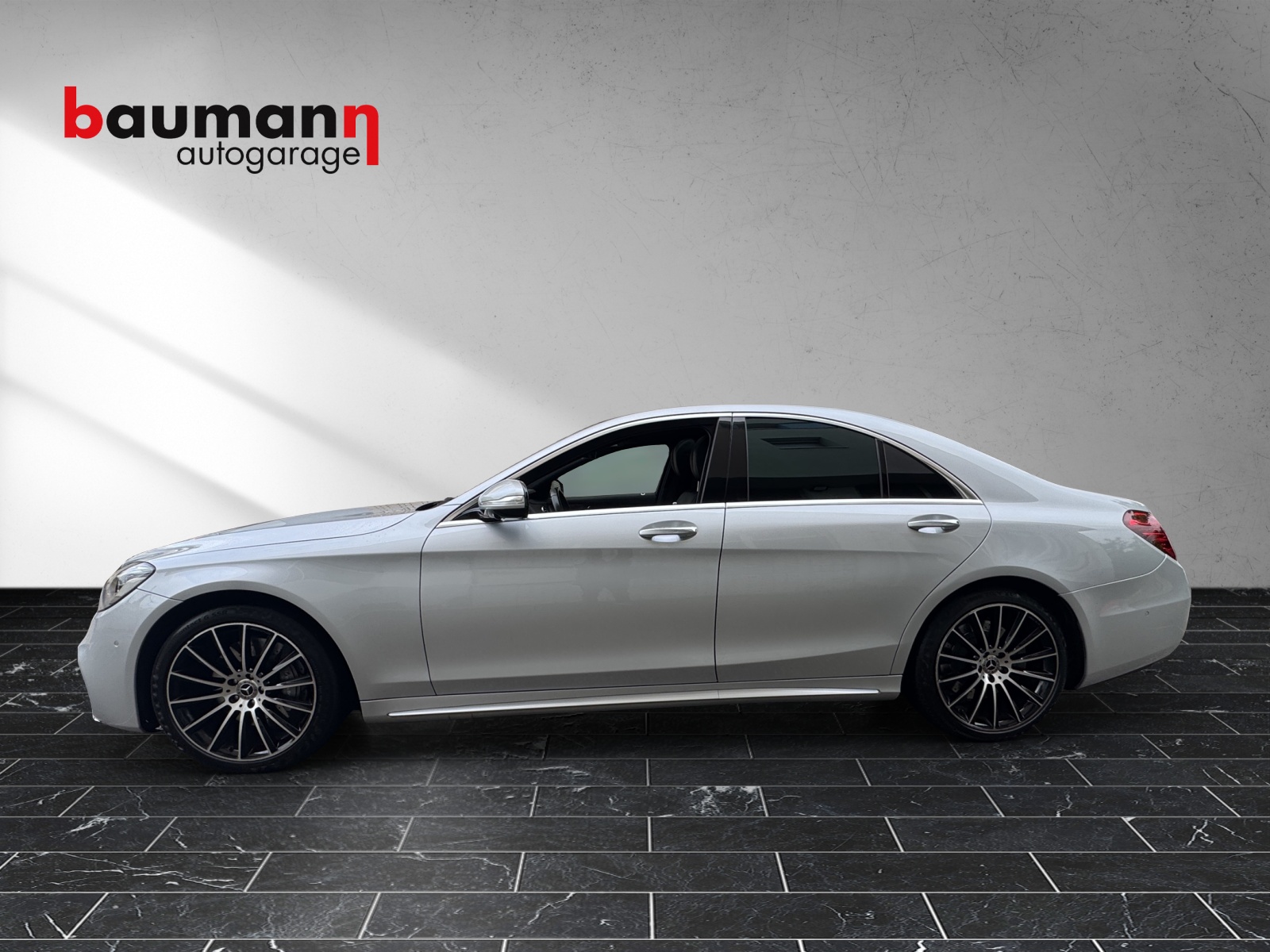 MERCEDES-BENZ S 560 4Matic 9G-Tronic-showroom-element-1