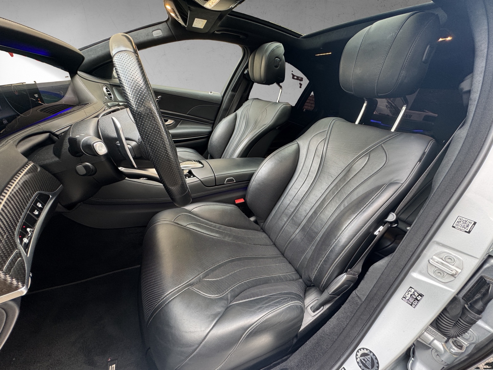 MERCEDES-BENZ S 560 4Matic 9G-Tronic-image-12