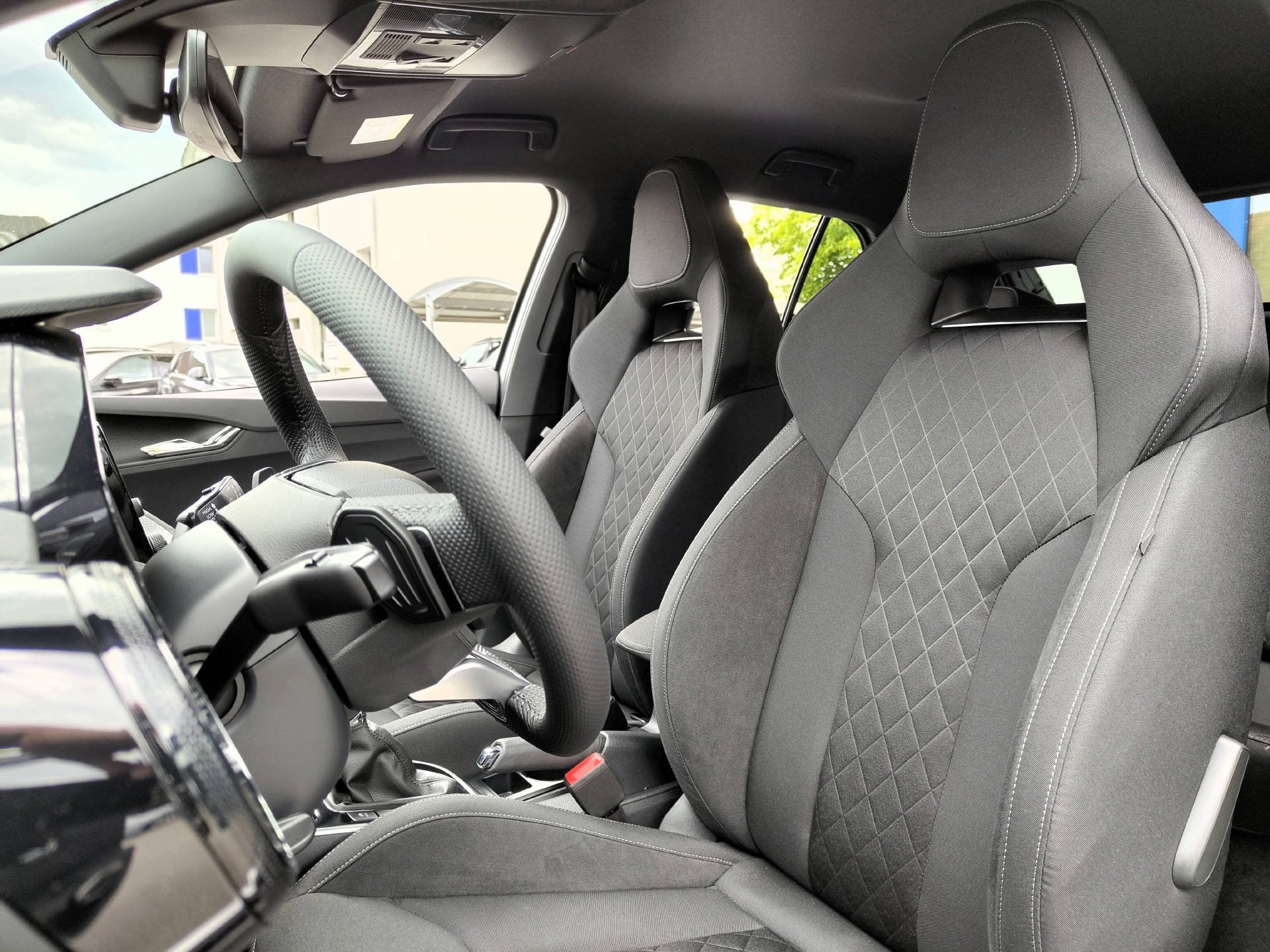 SKODA Fabia 1.5 TSI Selection DSG-image-5