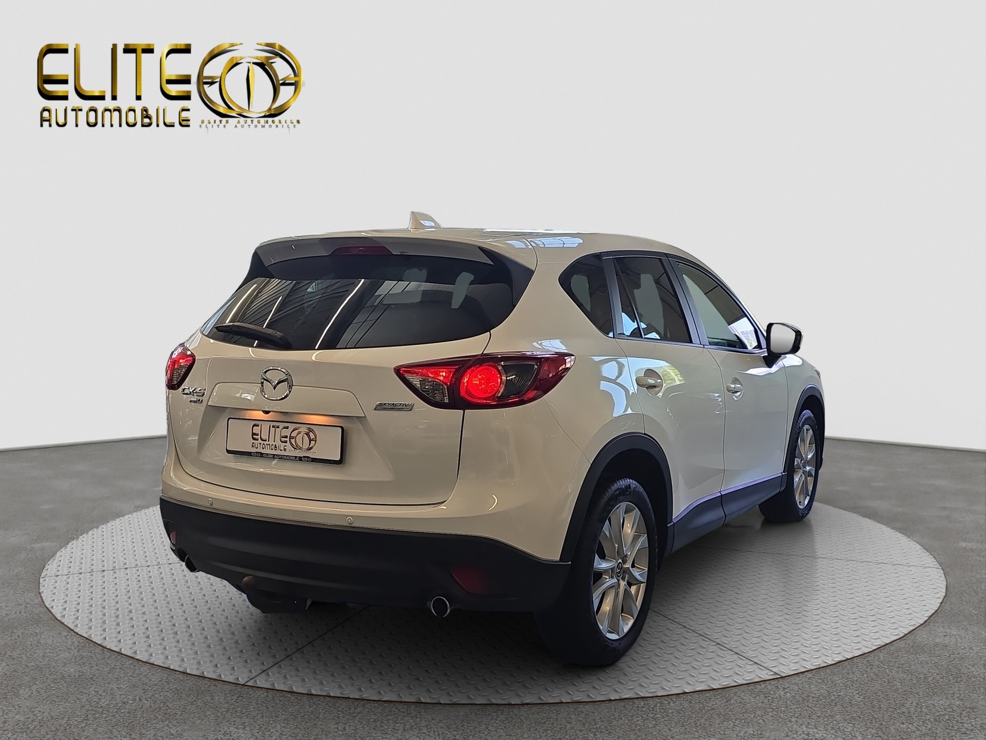 MAZDA CX-5 2.2 D HP Revolution AWD Automatic-image-7