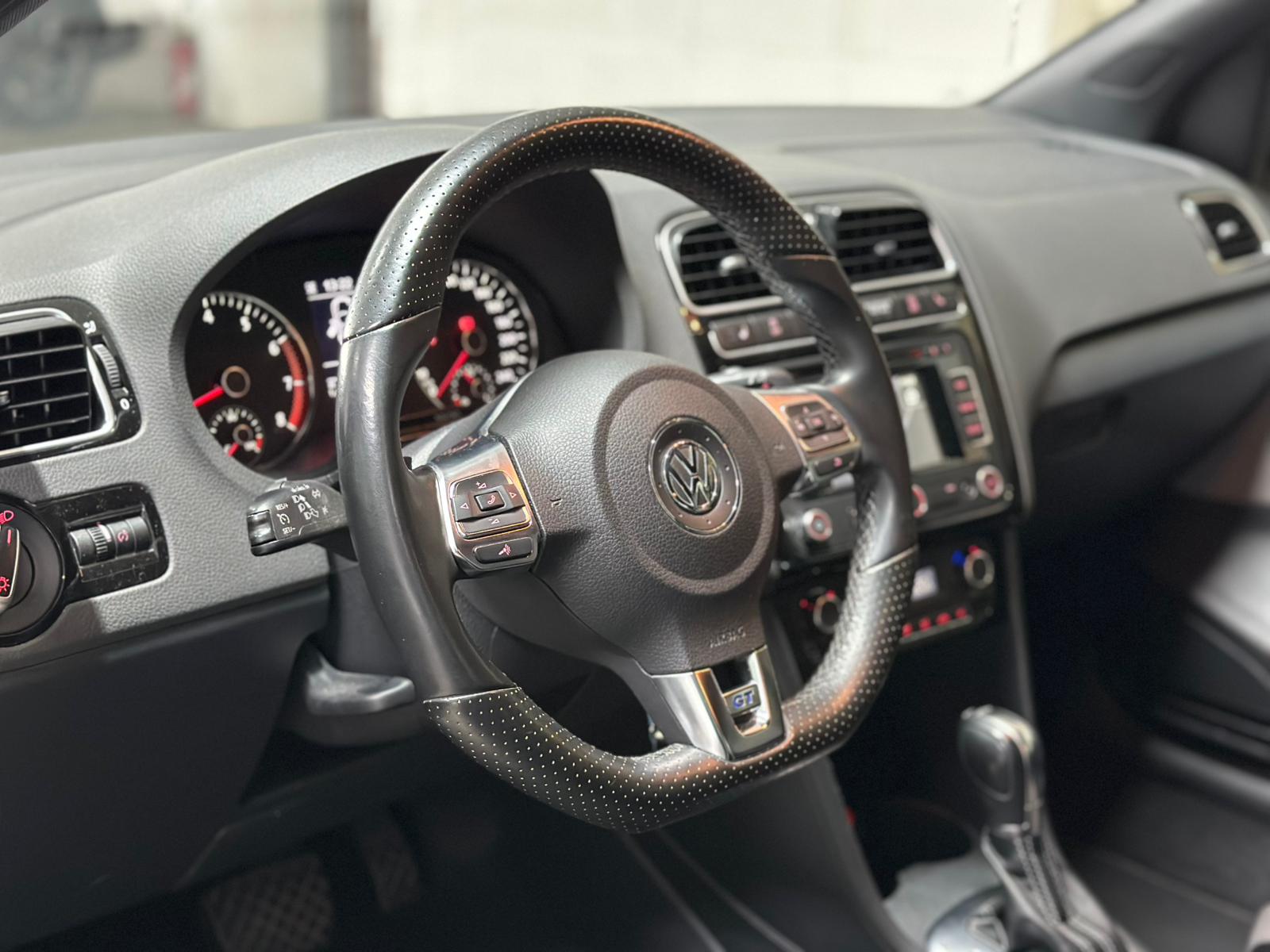 VW Polo 1.4 TSI BlueGT DSG-image-8