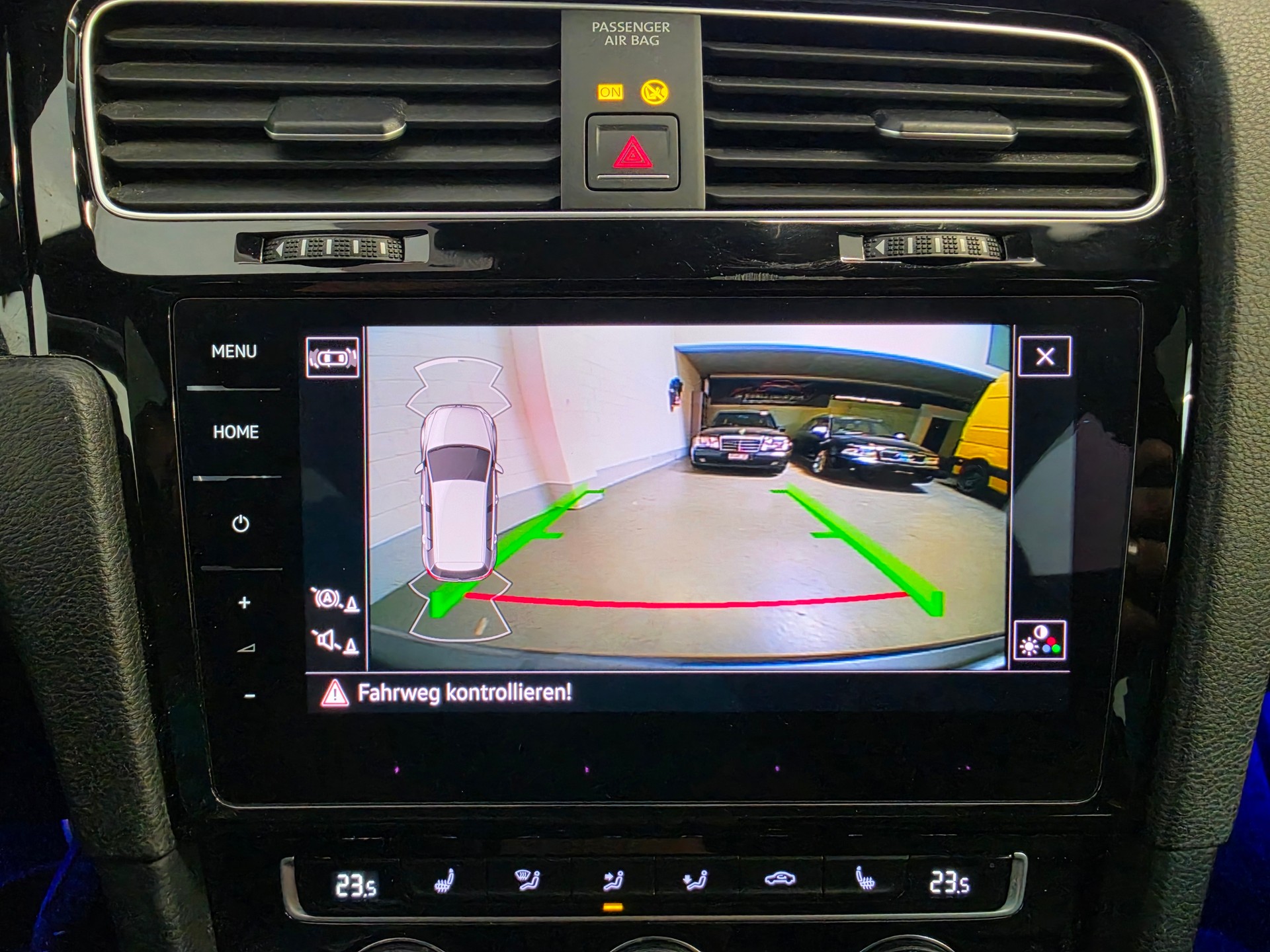 VW Golf 2.0 TSI R 4Motion DSG AKRAPOVIC EDITION-image-9