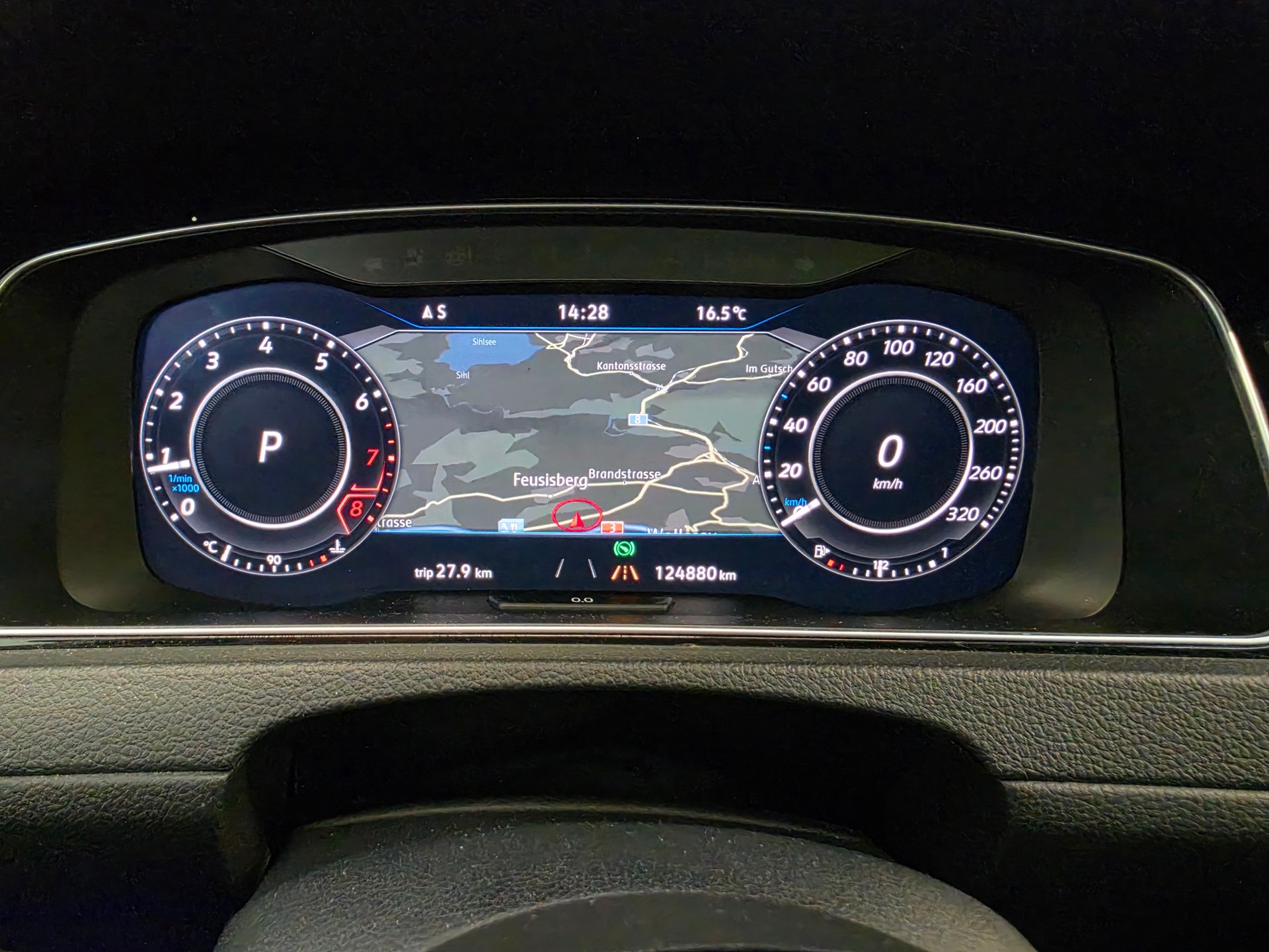 VW Golf 2.0 TSI R 4Motion DSG AKRAPOVIC EDITION-image-7