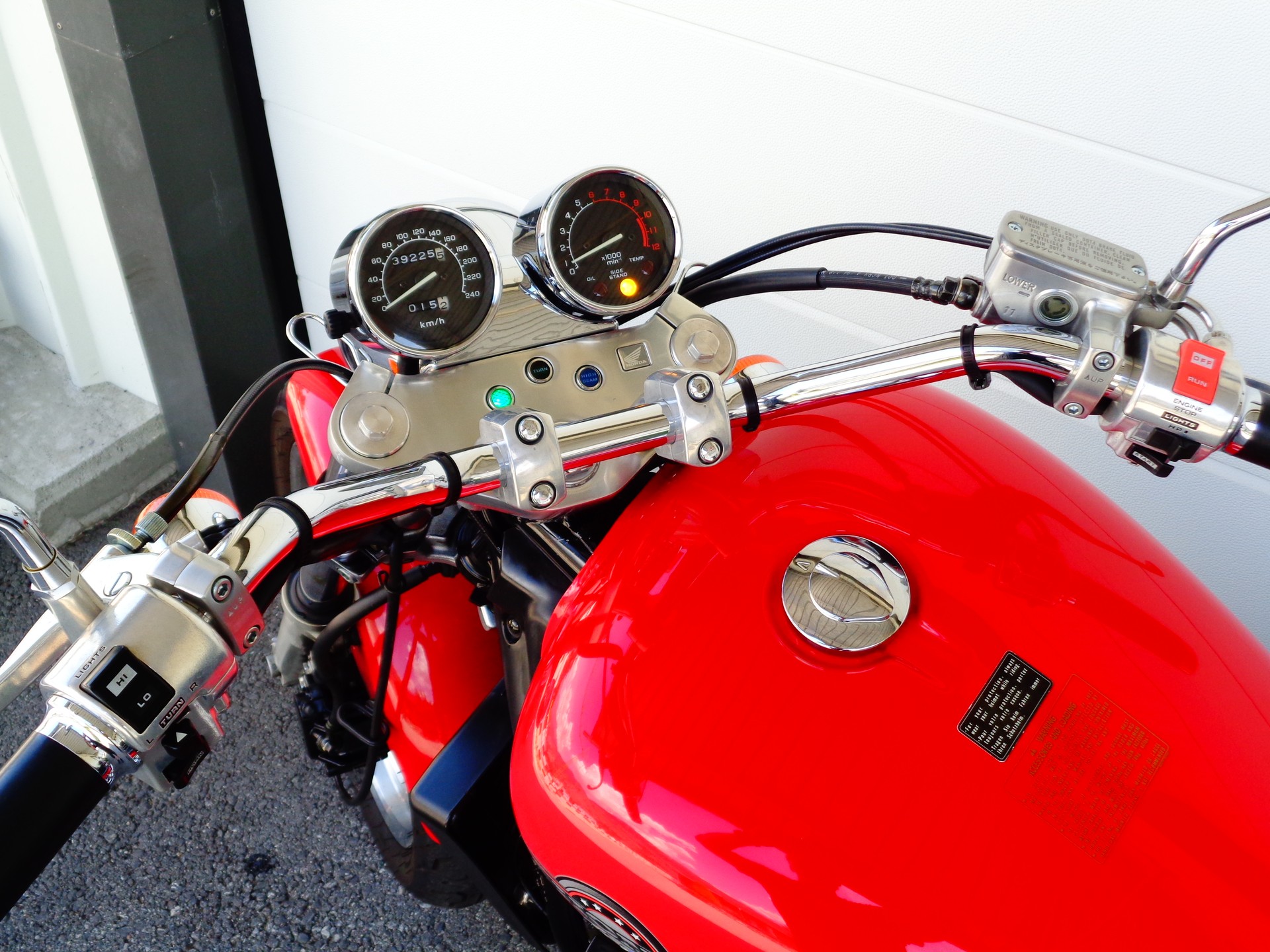 HONDA VF 750 C Magna V4-image-11