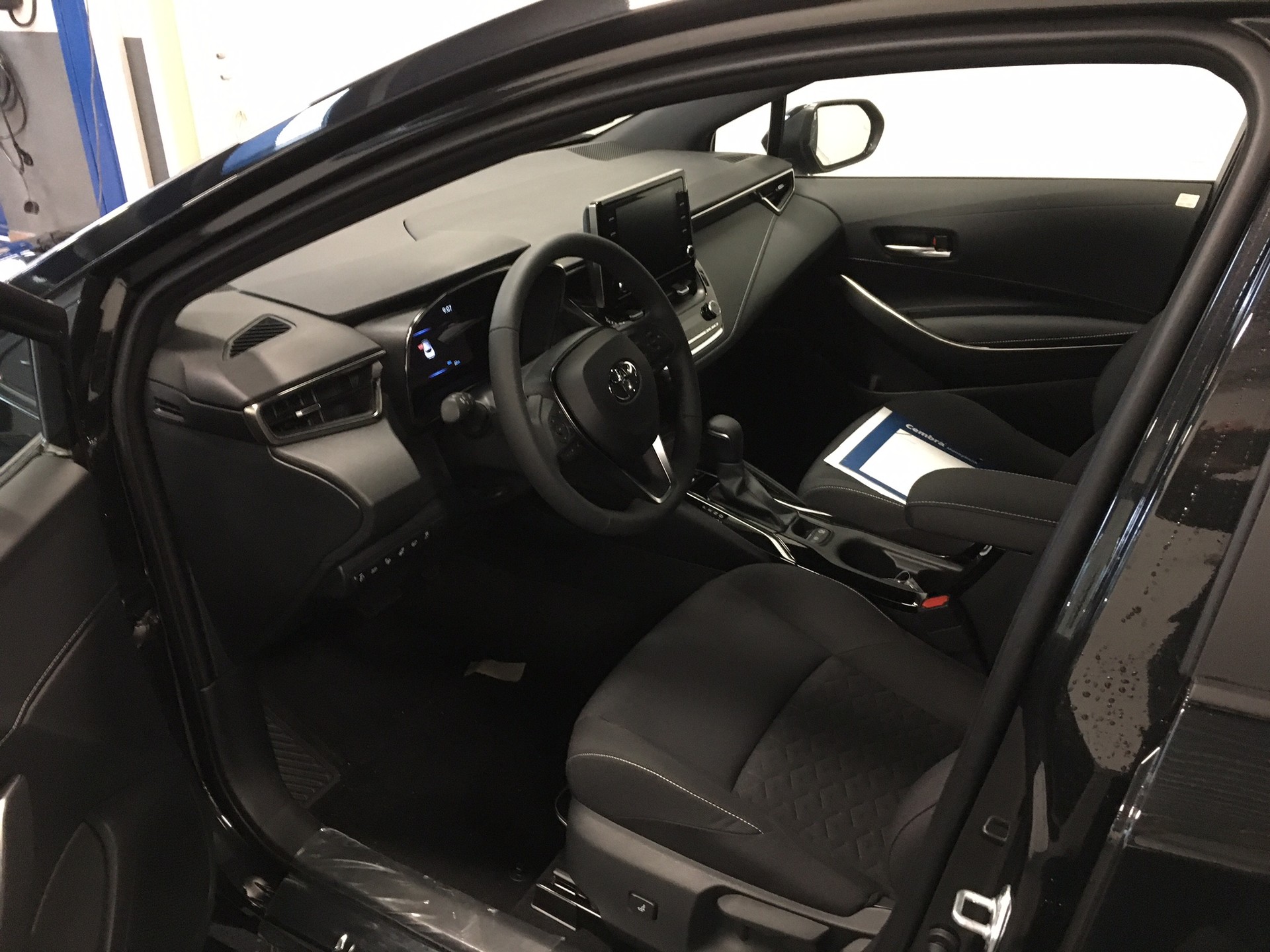 TOYOTA COROLLA Hb 2.0 Hsd Trend 5P-showroom-element-2