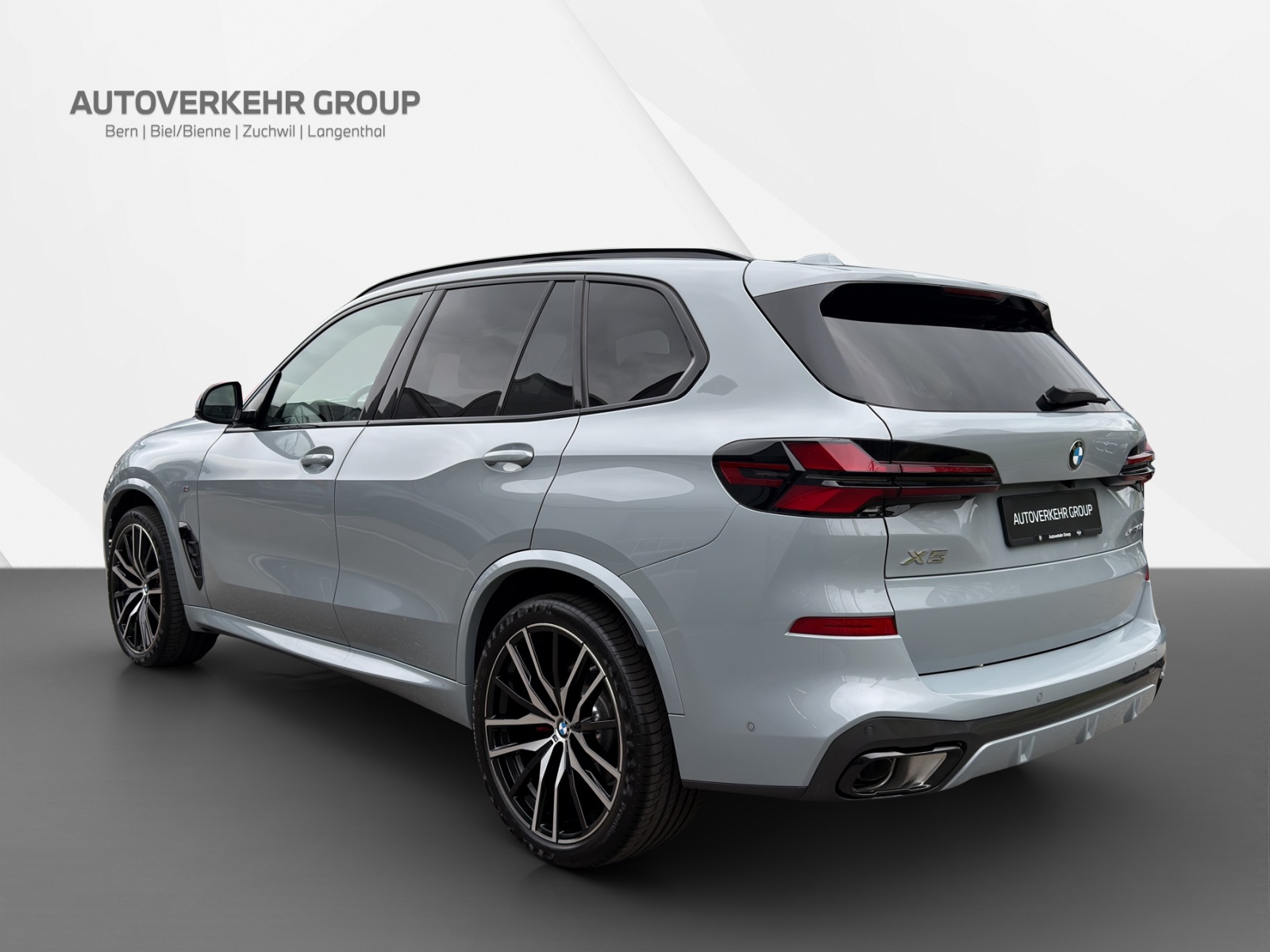 BMW X5 xDrive 30d M Sport Pro 48V-showroom-element-3