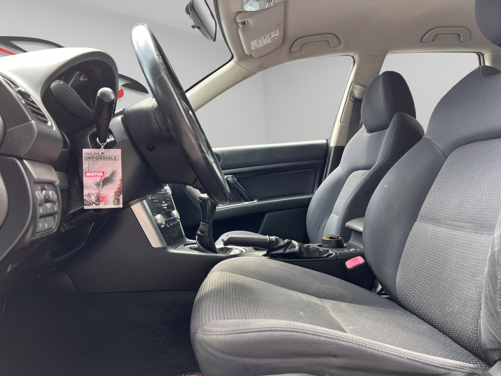SUBARU Legacy 2.0R AWD Swiss-image-5