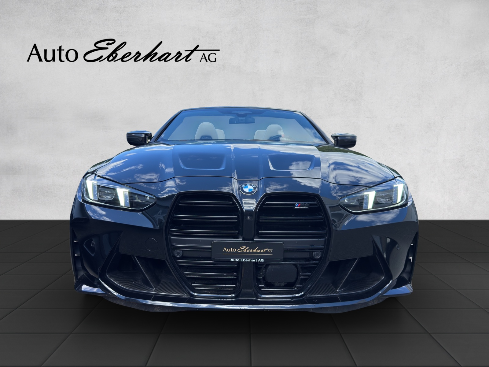 BMW M4 Cabrio Competition M xDrive-showroom-element-3
