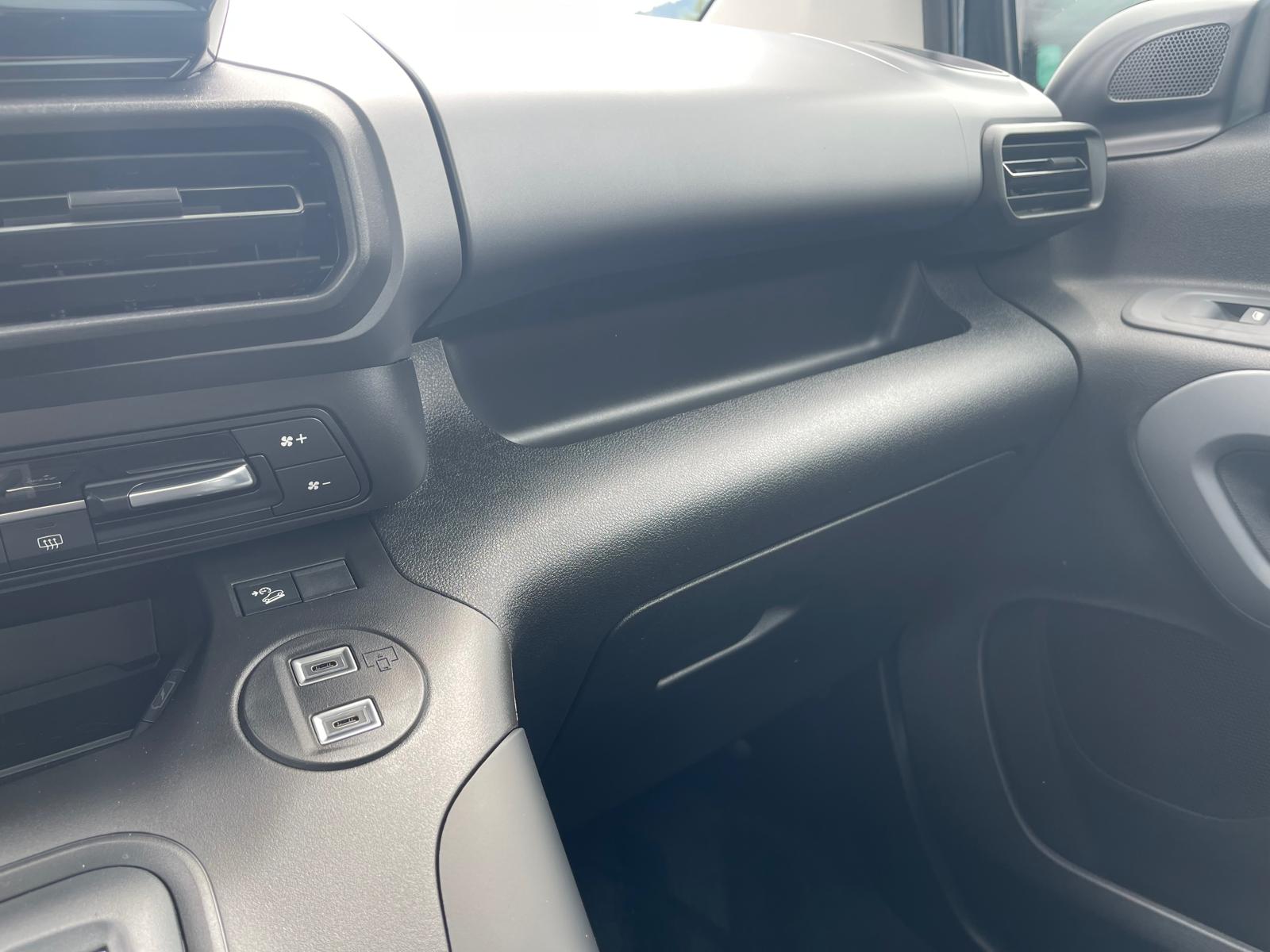 FIAT Qubo L 1.5 BlueHDi La Prima-image-15