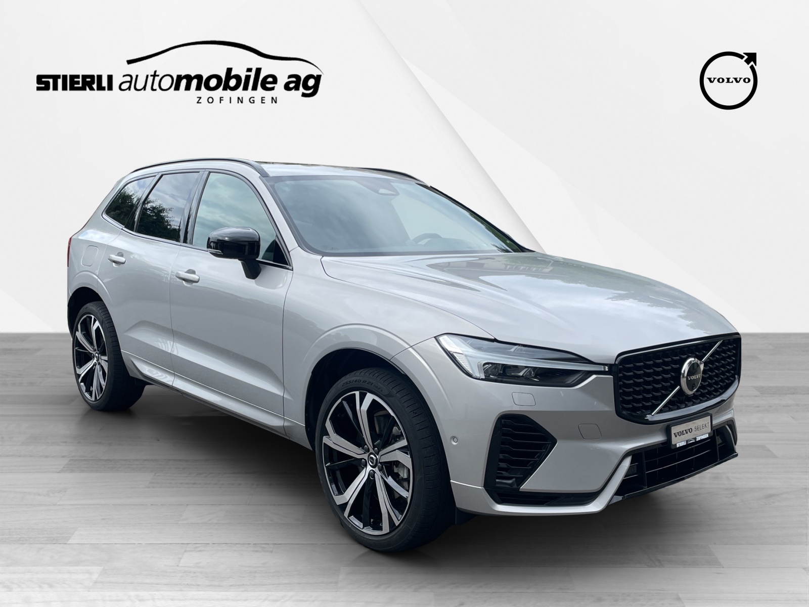 VOLVO XC60 2.0 T6 TE Ultimate Dark eAWD-showroom-element-2