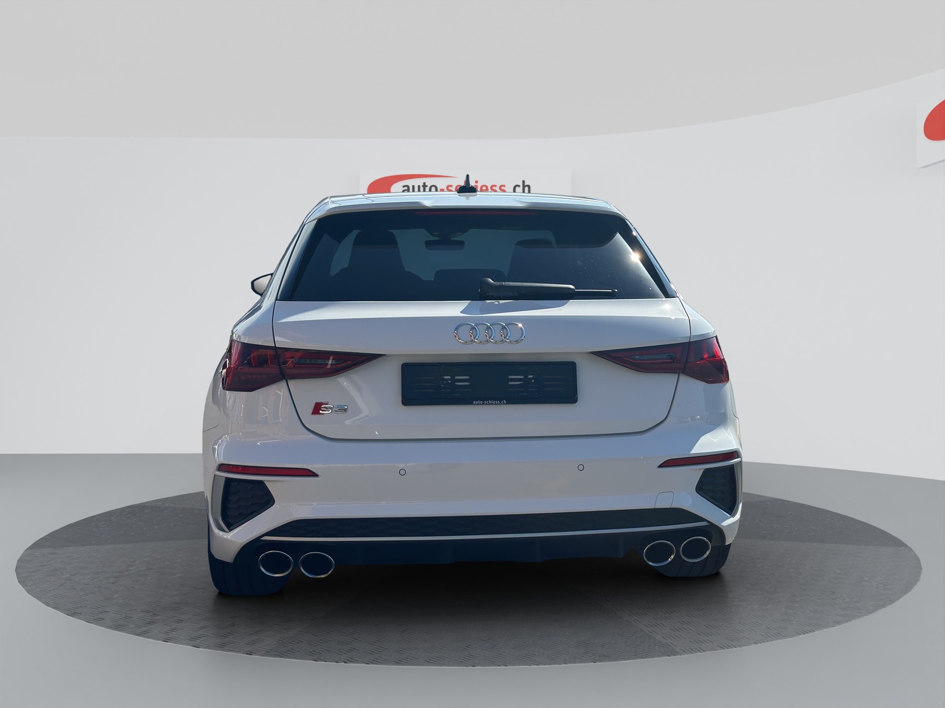 AUDI S3 Sportback 2.0 TFSI quattro S-tronic-showroom-element-3