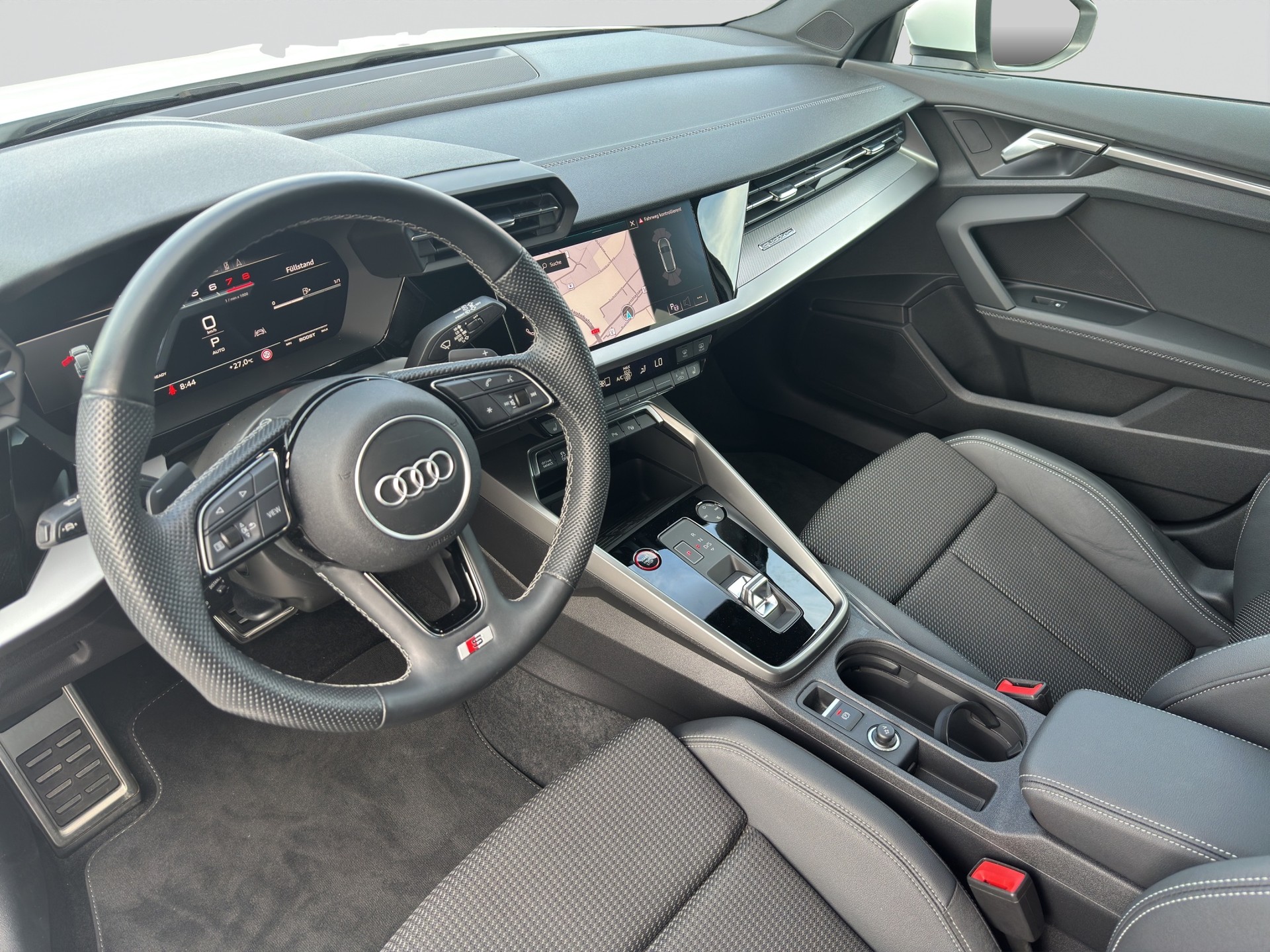 AUDI S3 Sportback 2.0 TFSI quattro S-tronic-image-6