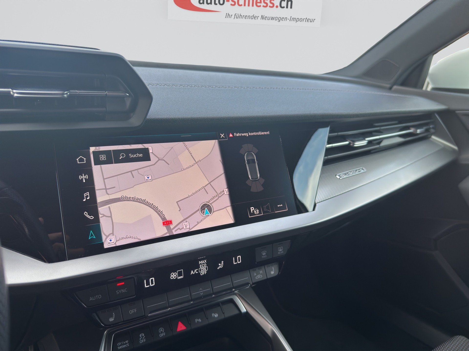 AUDI S3 Sportback 2.0 TFSI quattro S-tronic-image-11