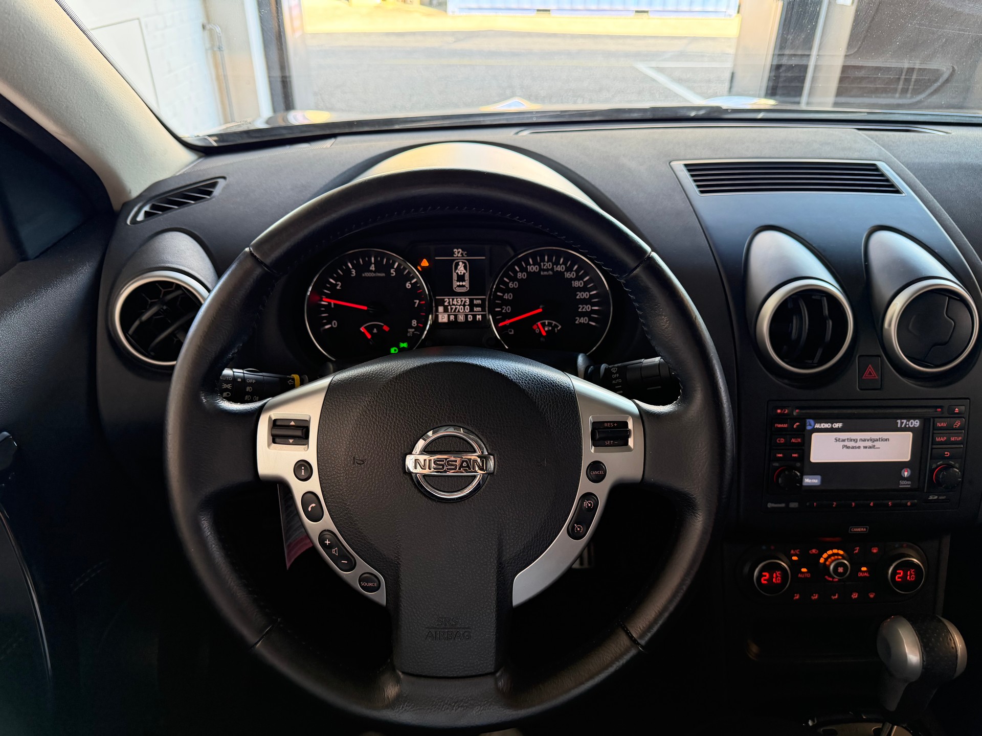 NISSAN Qashqai 2.0 4WD acenta XTronic CVT-image-13