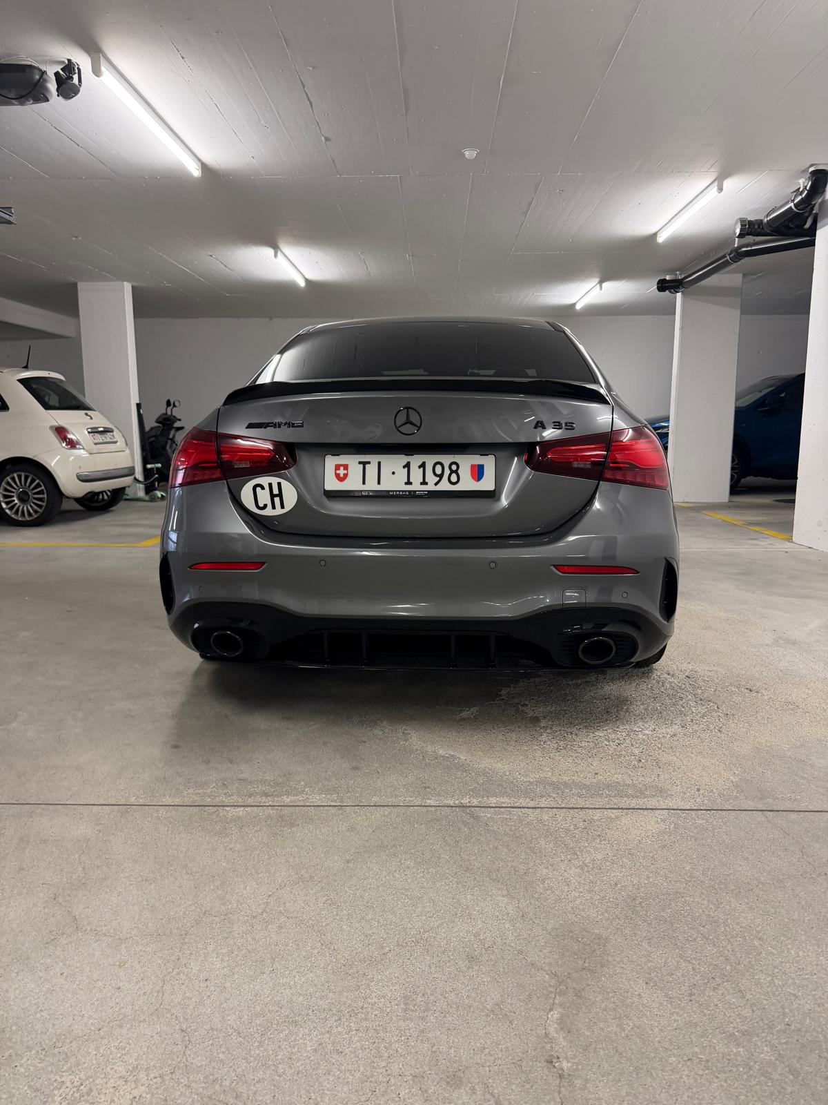 MERCEDES-BENZ A 35 AMG 4matic-image-3