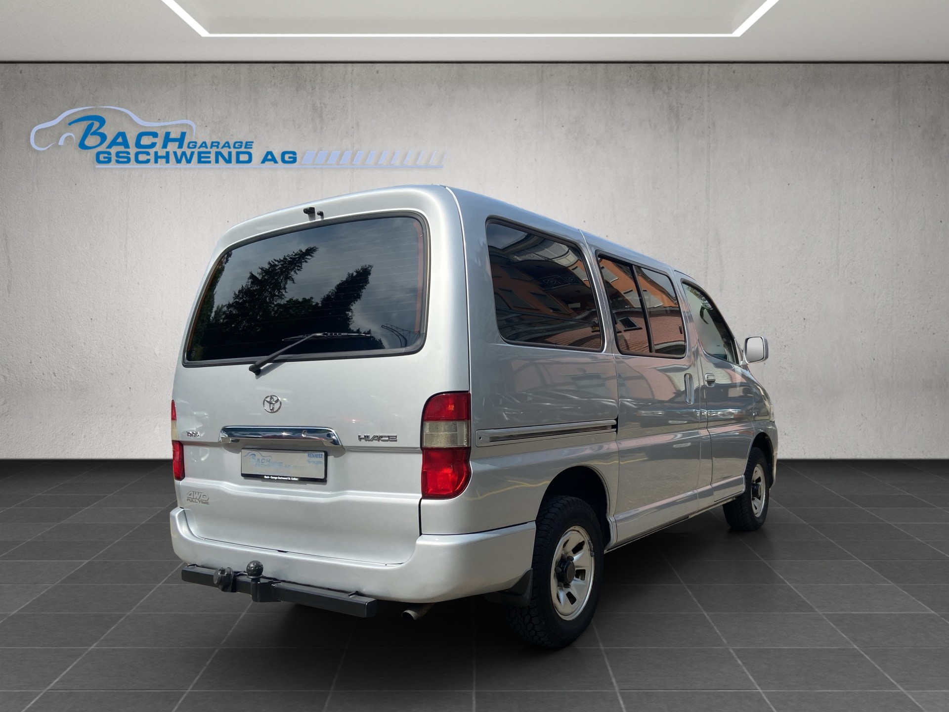 TOYOTA Hiace D-4D Wagon GL 4WD Supersalon-showroom-element-3