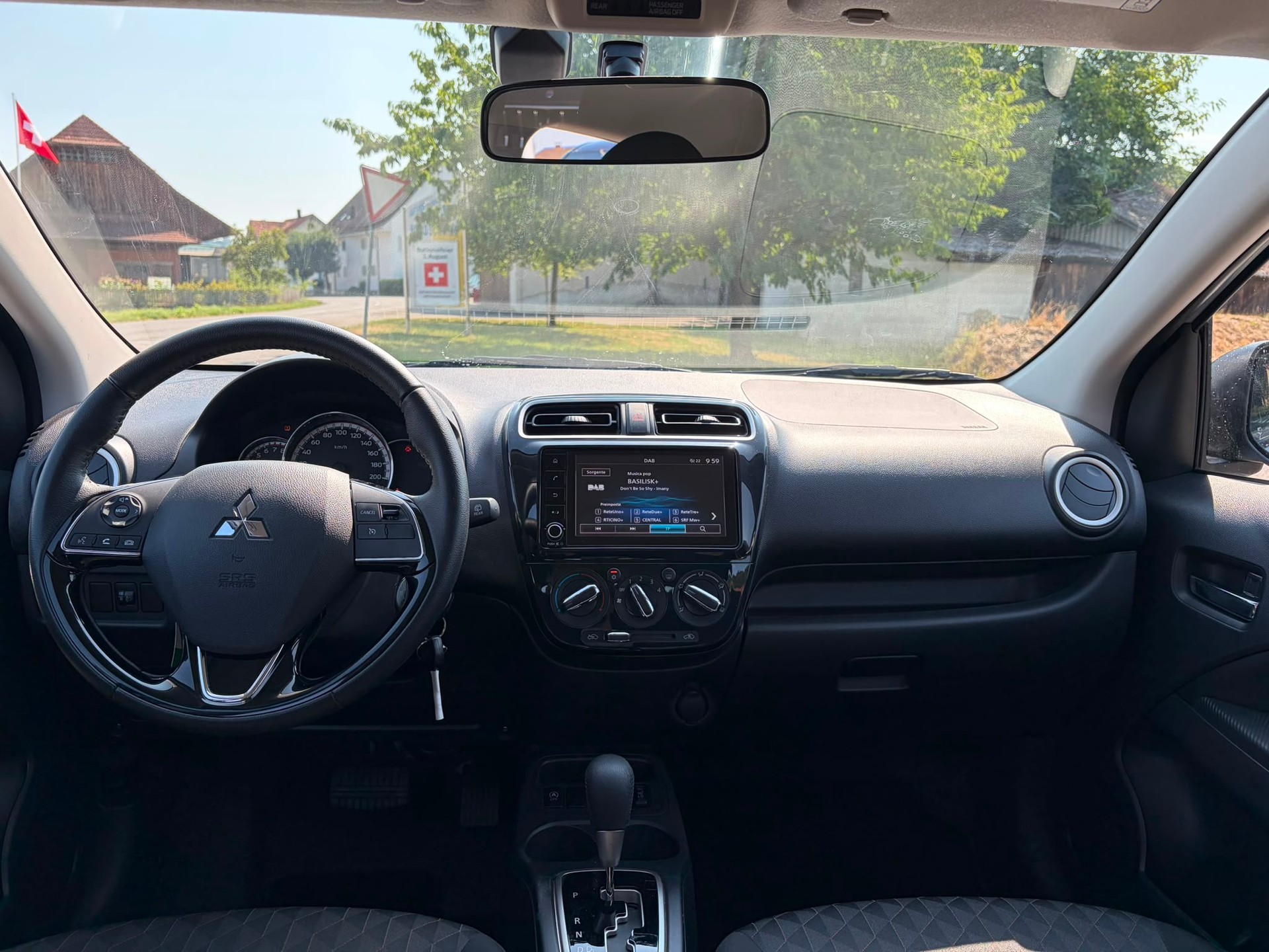MITSUBISHI Space Star 1.2 CVT Invite-image-6
