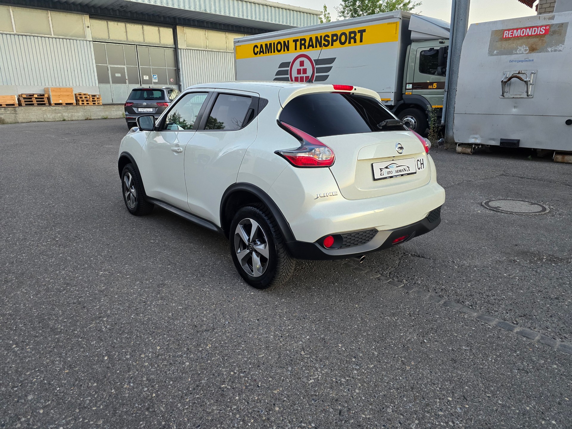 NISSAN Juke 1.6 N-Connecta Xtronic M-CVT-image-4