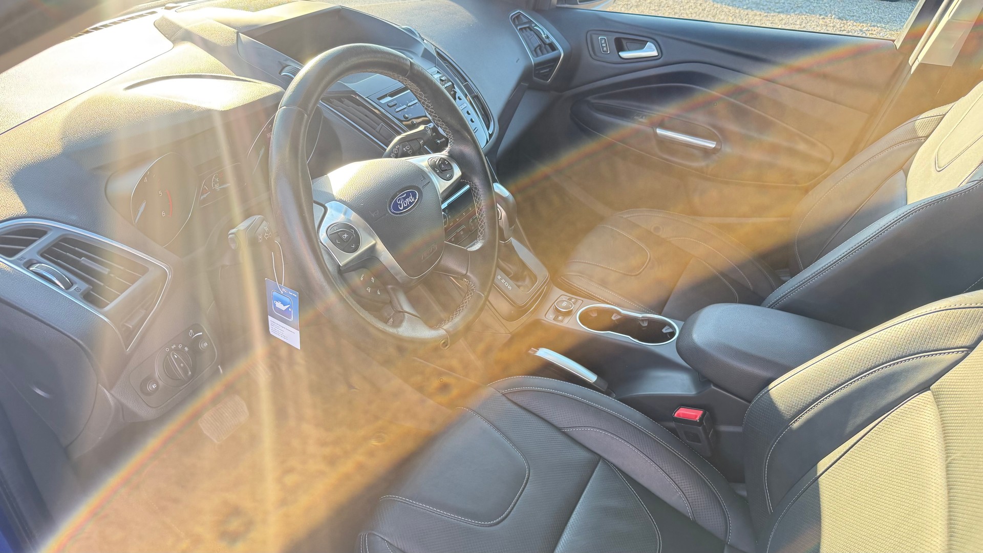 FORD Kuga 2.0 TDCi Titanium S 4WD PowerShift-showroom-element-1