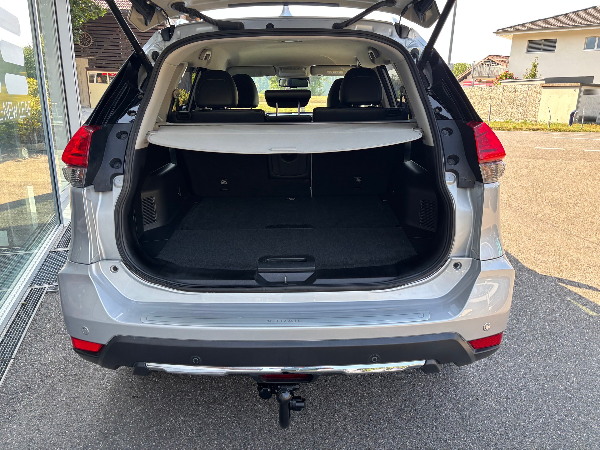 NISSAN X-Trail 2.0dCi tekna 4x4-image-3