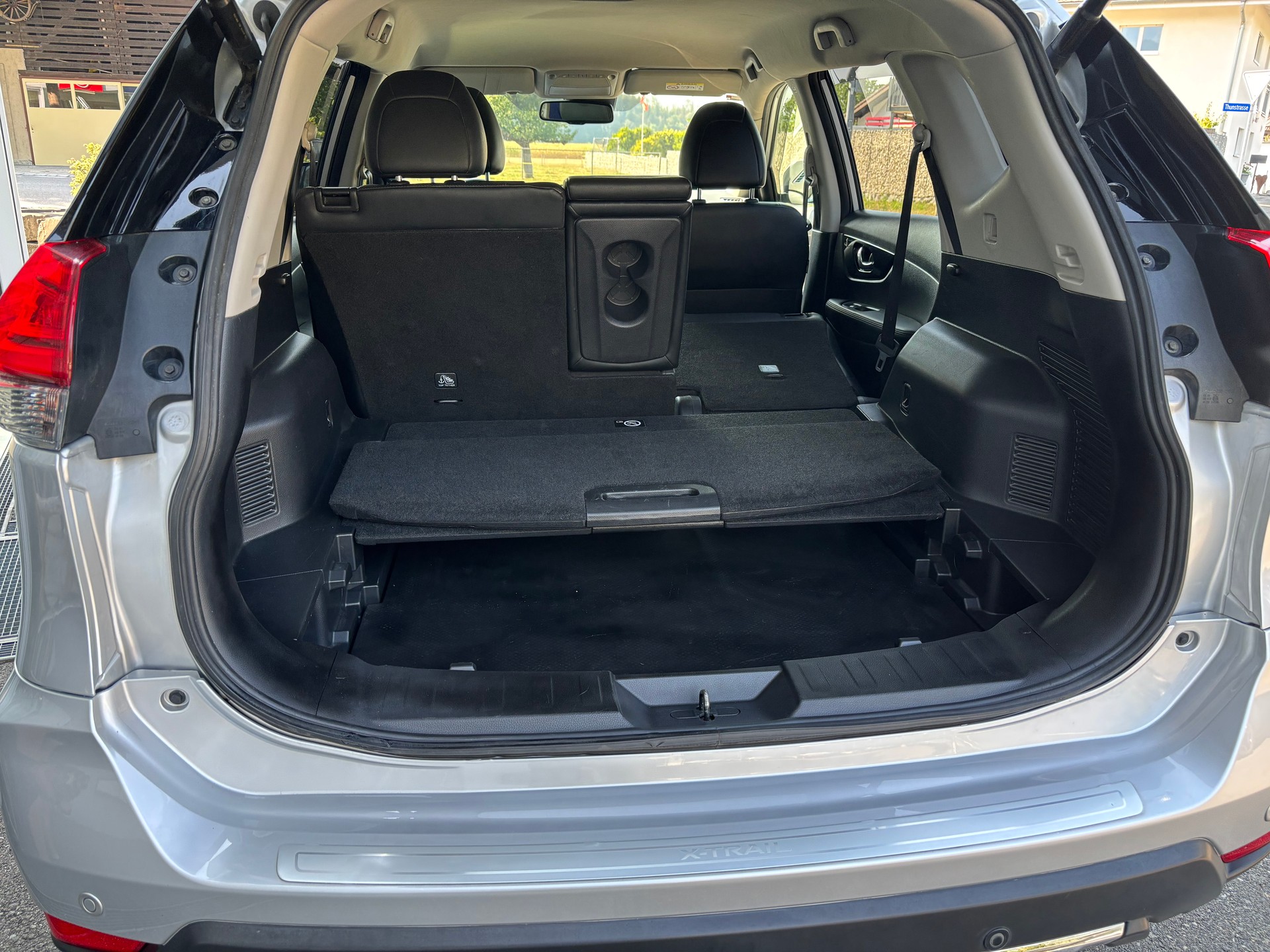NISSAN X-Trail 2.0dCi tekna 4x4-image-4