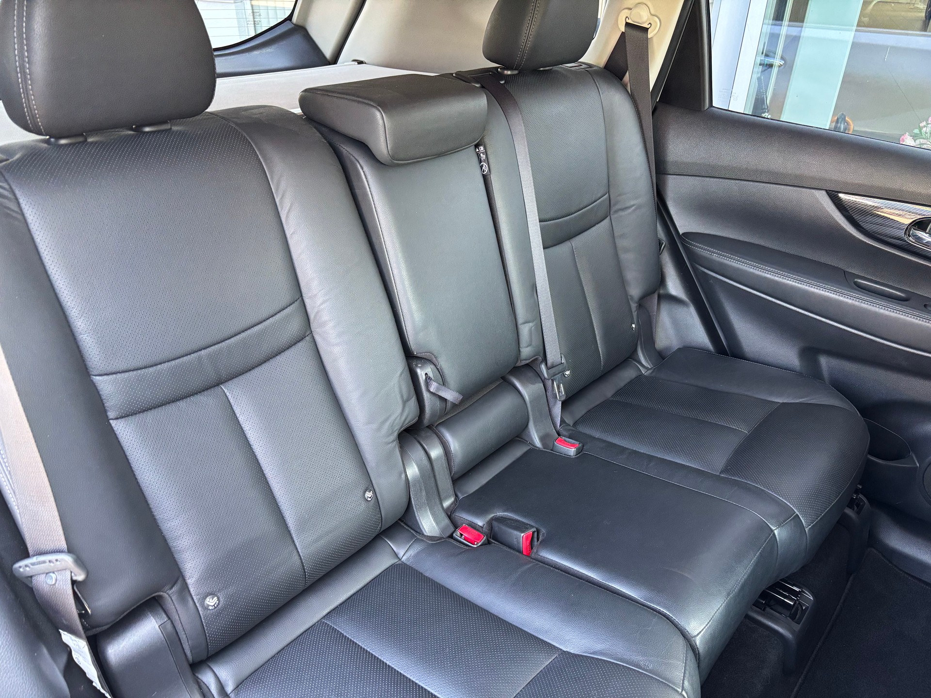 NISSAN X-Trail 2.0dCi tekna 4x4-image-5