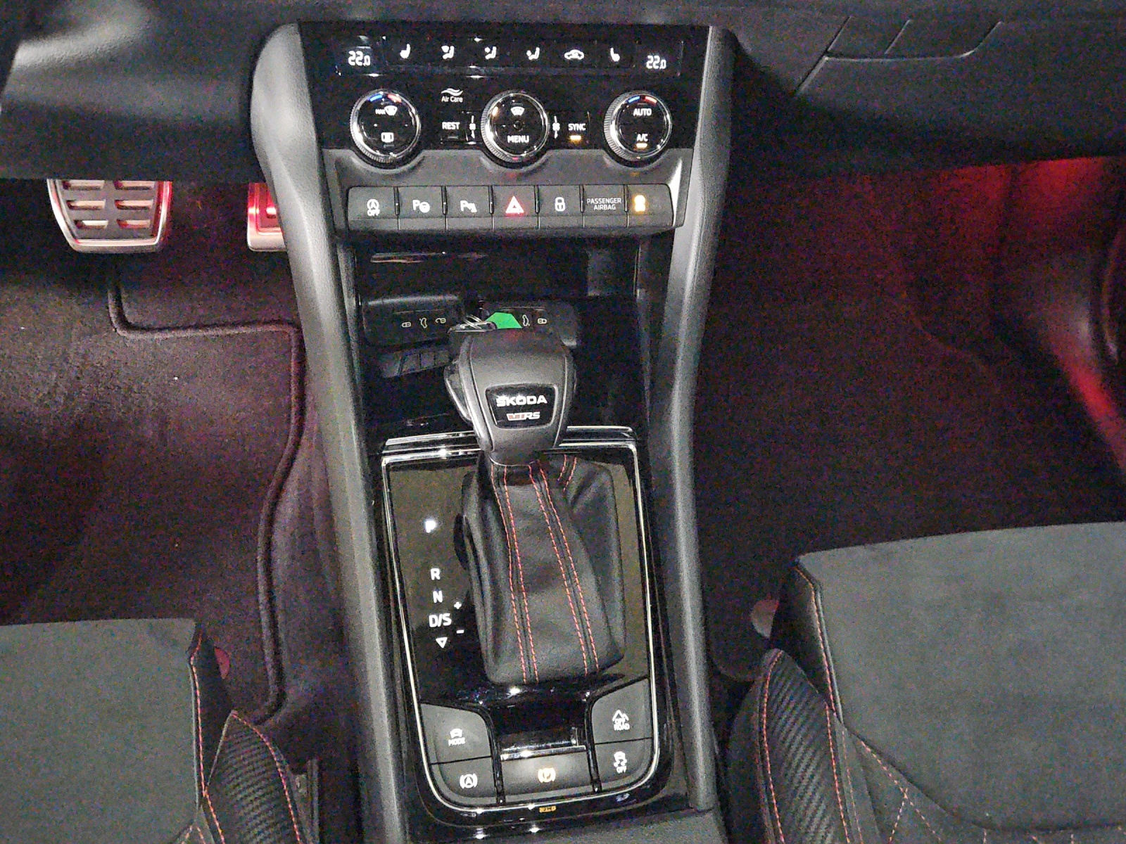 SKODA Kodiaq 2.0 TSI 4x4 RS-image-20
