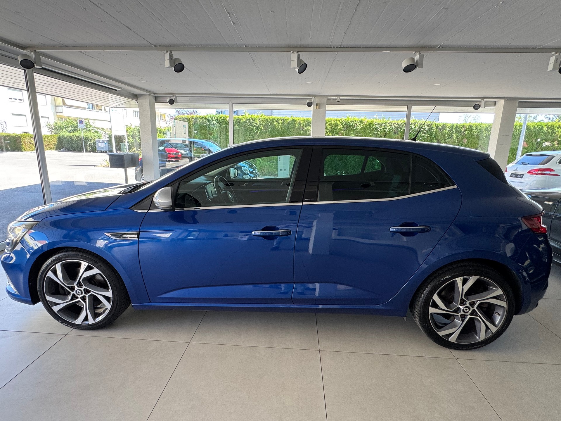 RENAULT Mégane 1.6 16V Turbo GT EDC-image-4