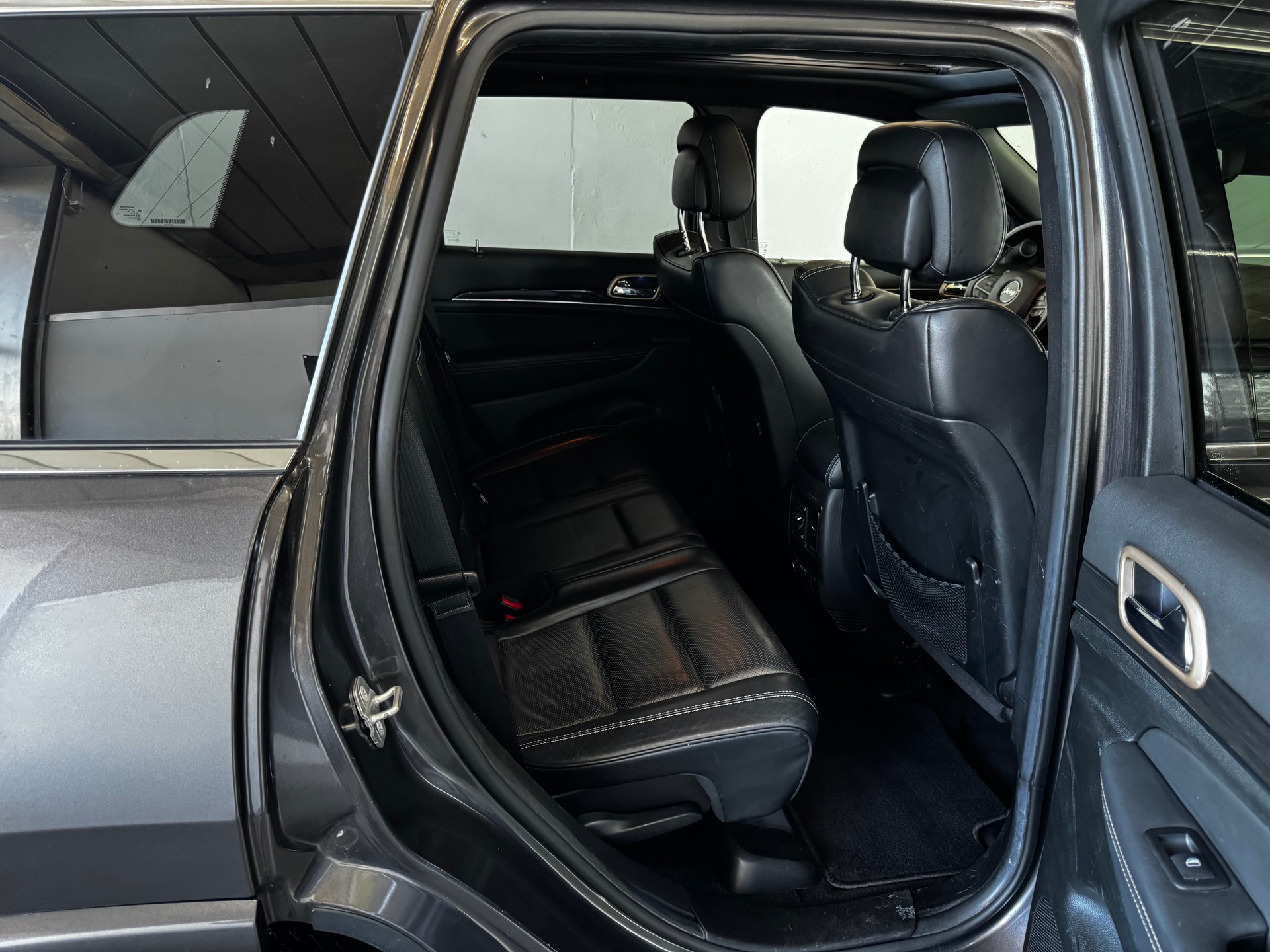 JEEP Grand Cherokee 3.0 CRD Overland Automatic-image-22