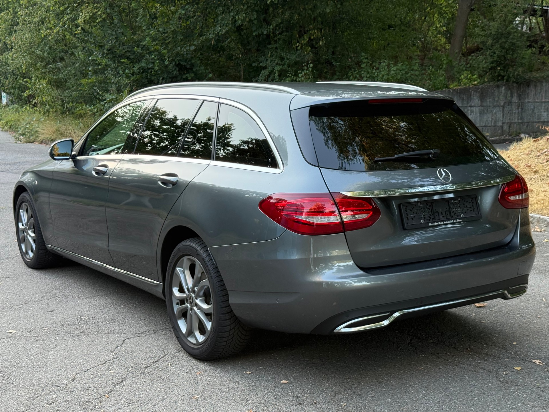 MERCEDES-BENZ C 250 d Swiss Star Exclusive 4Matic 9G-Tronic-image-7