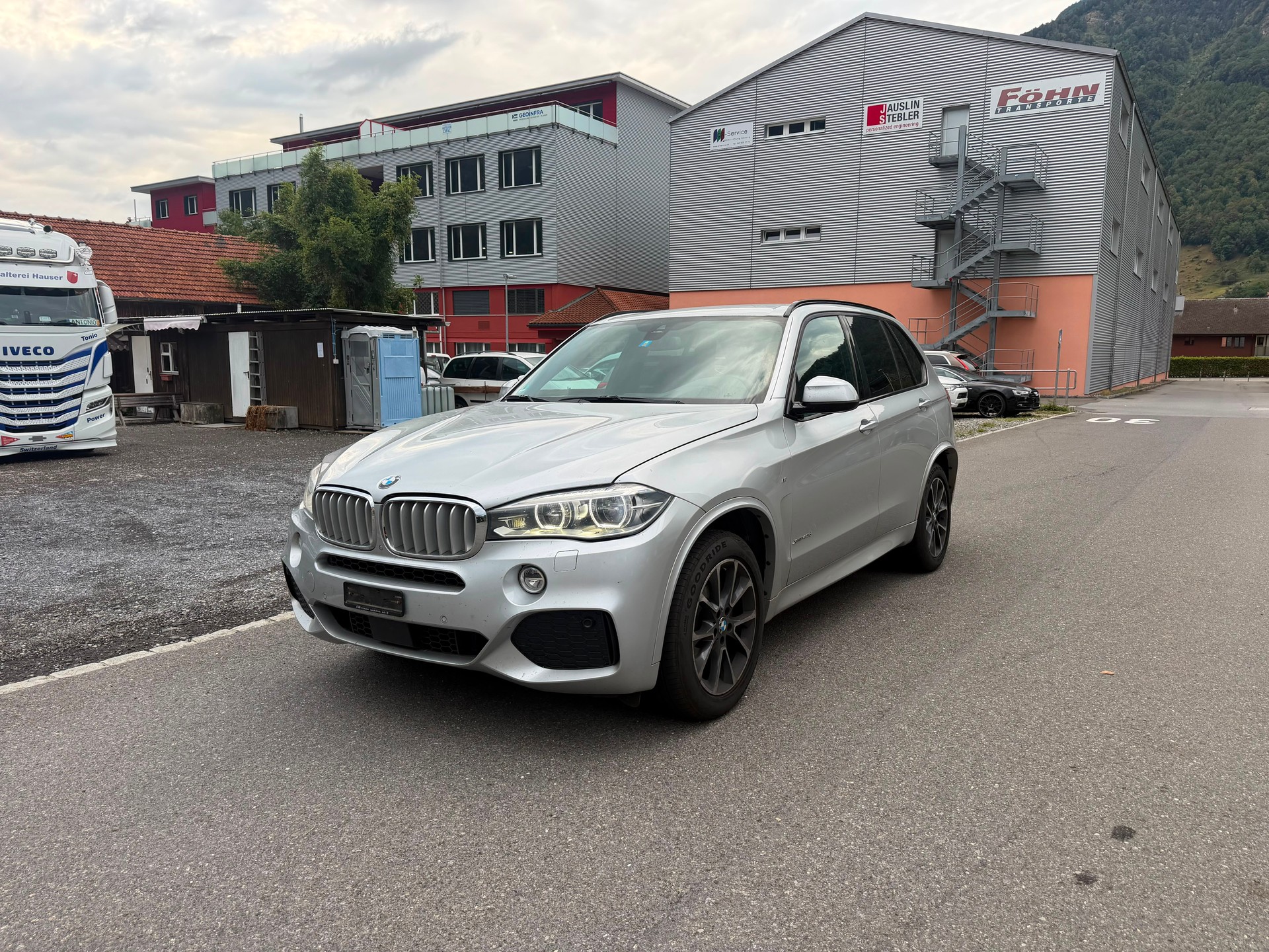 BMW X5 xDrive 40d Steptronic-showroom-element-1
