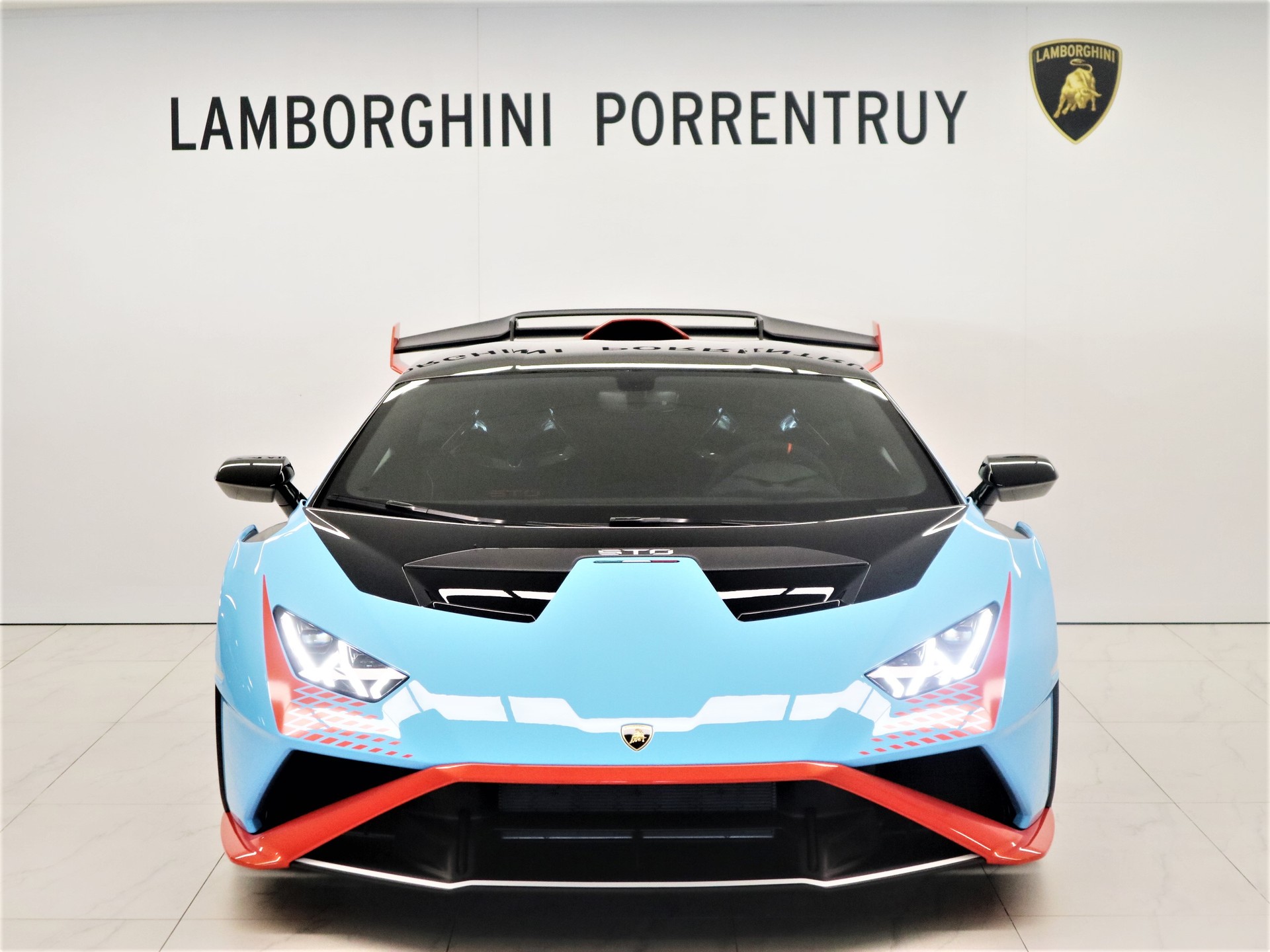 LAMBORGHINI Huracan STO Coupé DCT RWD-image-4