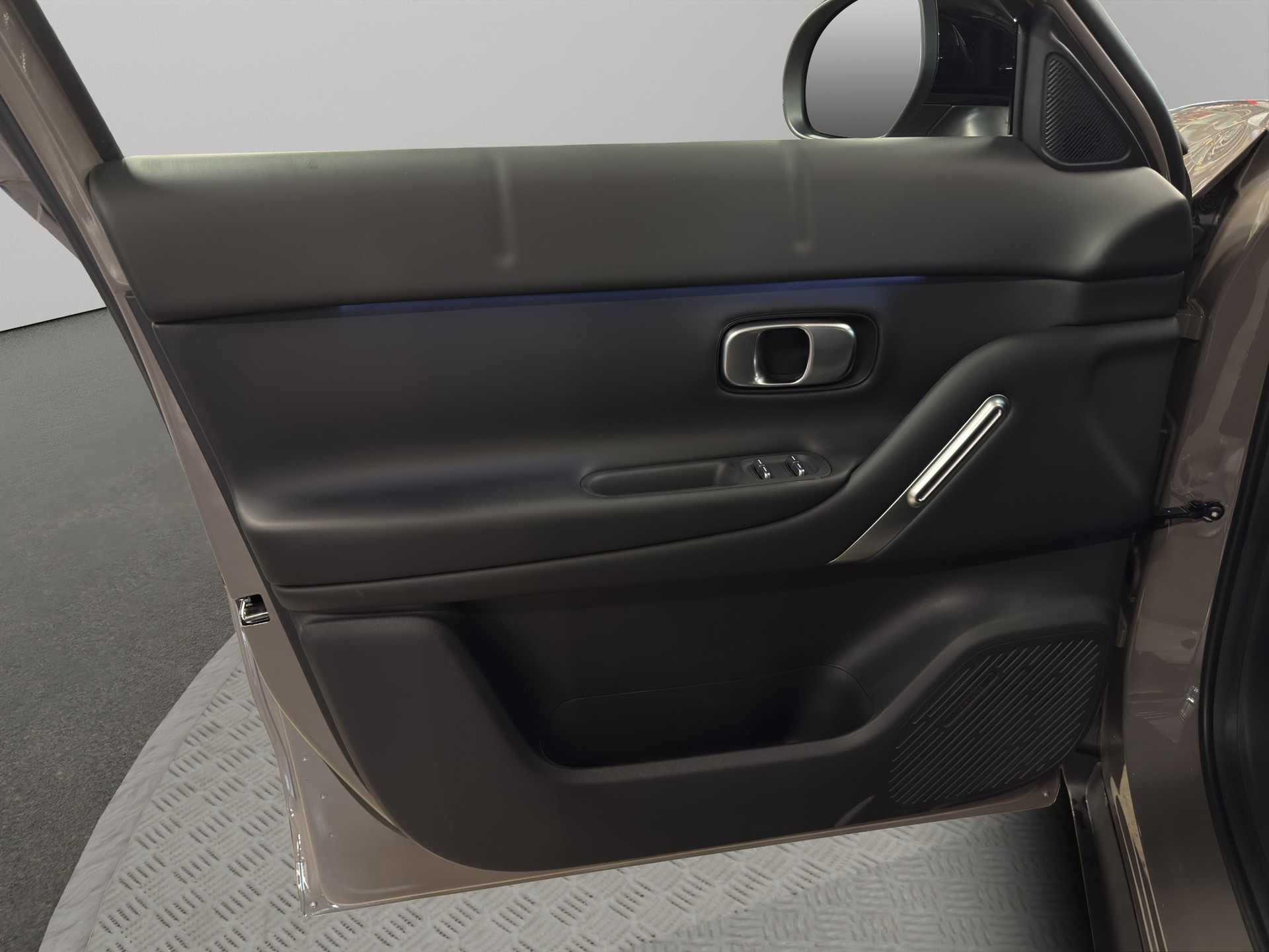 LEAPMOTOR B03X EV-image-13