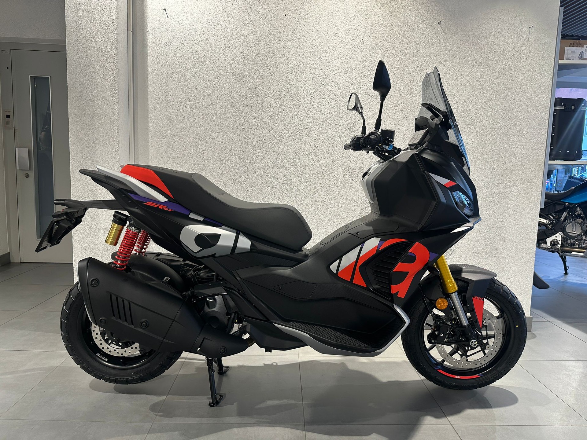 APRILIA Aprilia SR GT 400 Replica | Neu | Ab Lager Verfügbar | Adventure Roller | Garantie-image-1