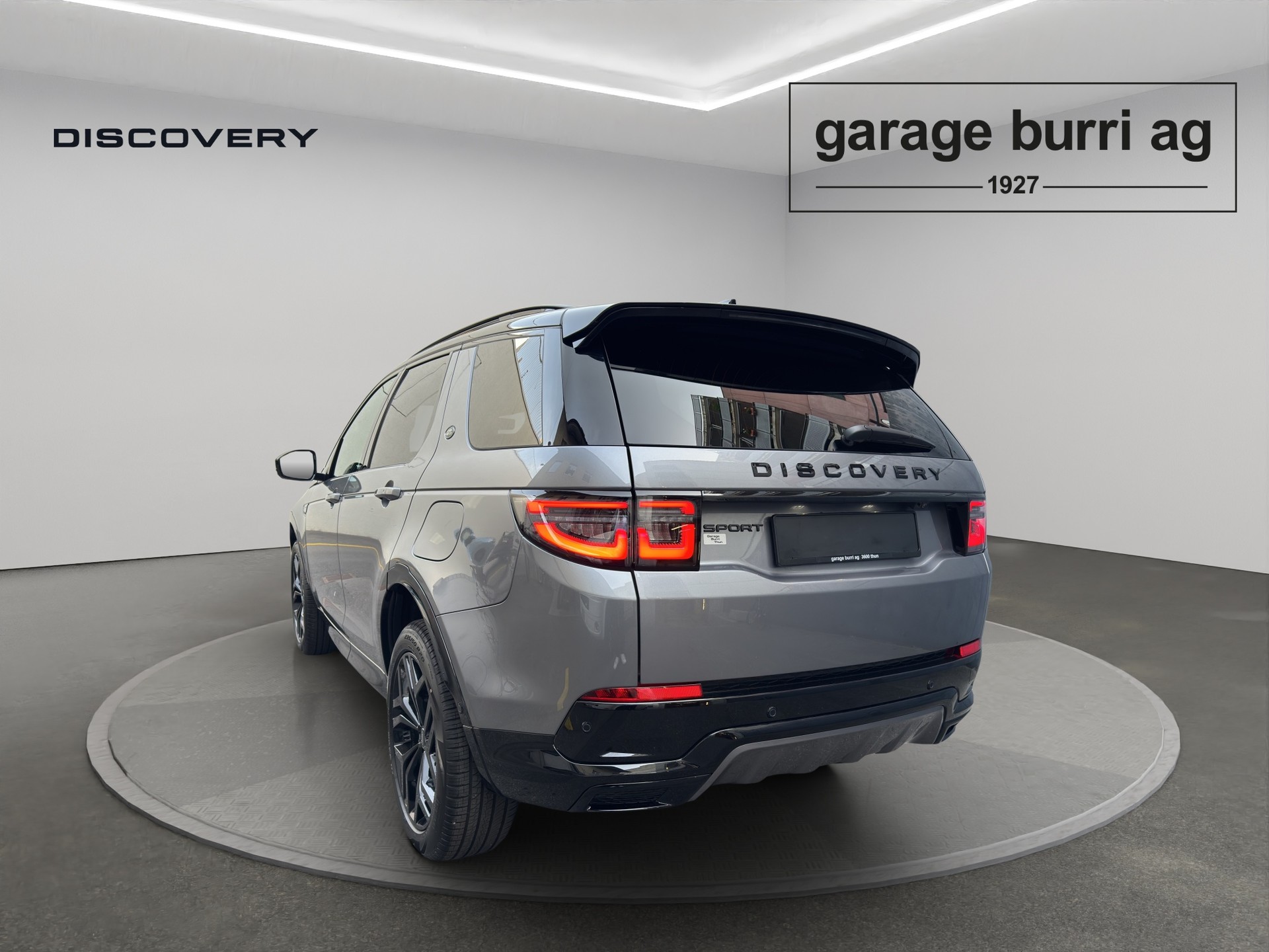 LAND ROVER Discovery Sport 1.5 T 270e Landmark-showroom-element-1