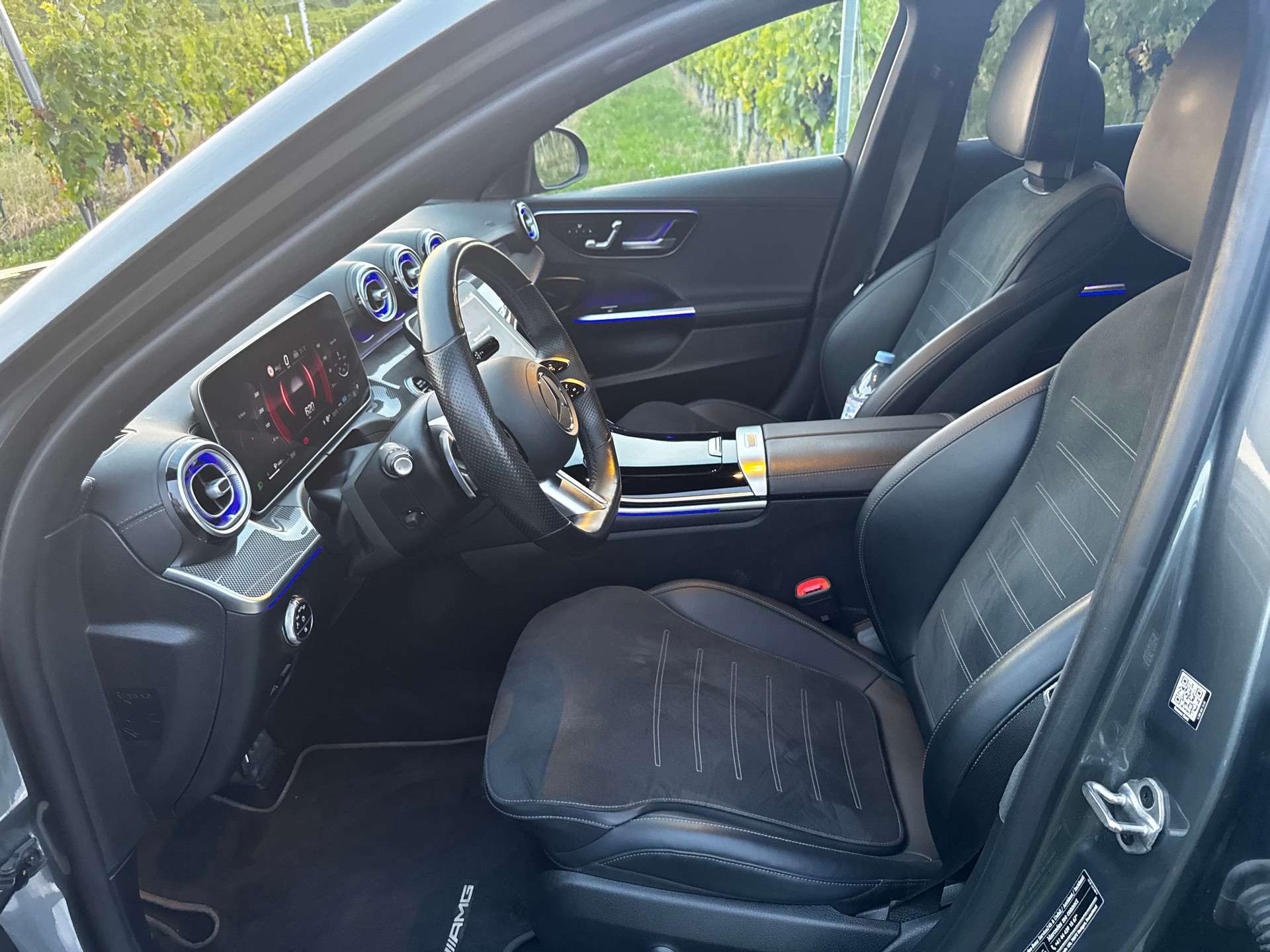 MERCEDES-BENZ C 200 AMG Line-image-10