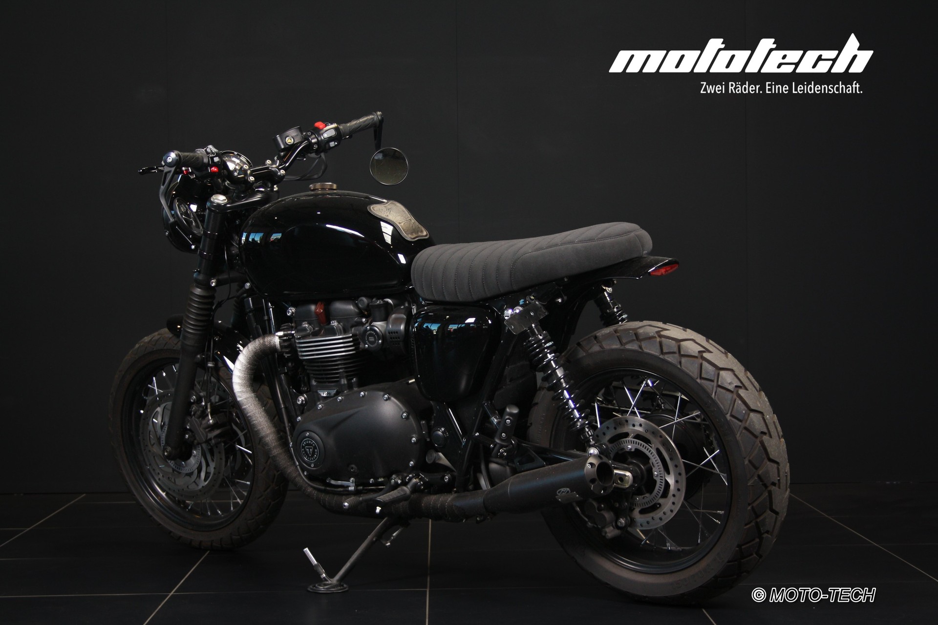 TRIUMPH Bonneville T120 Jekill & Hide-image-3