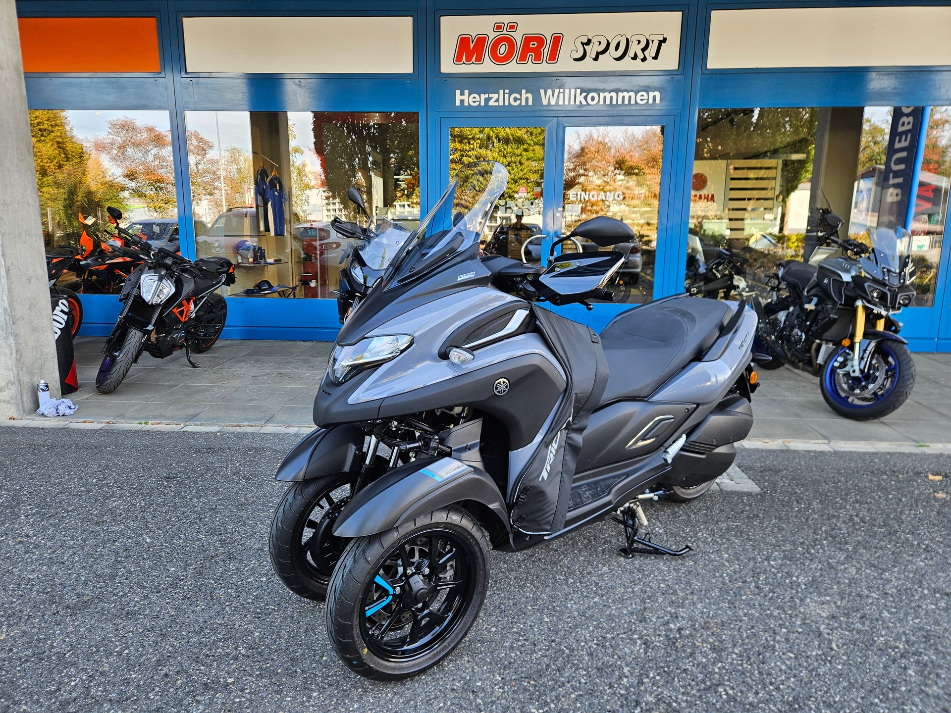 YAMAHA Tricity MW 300 ABS-image-2