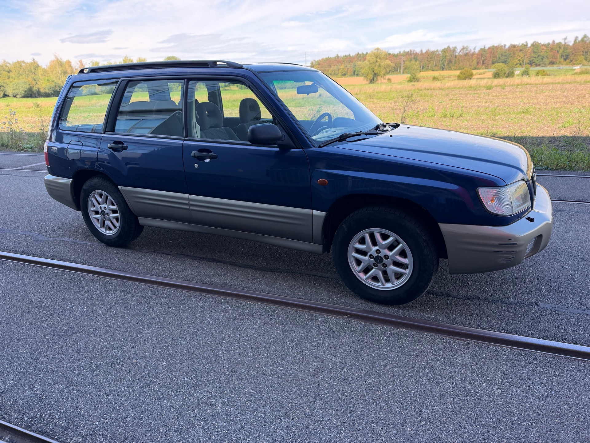 SUBARU Forester 2.0 Comfort Automatic-showroom-element-3