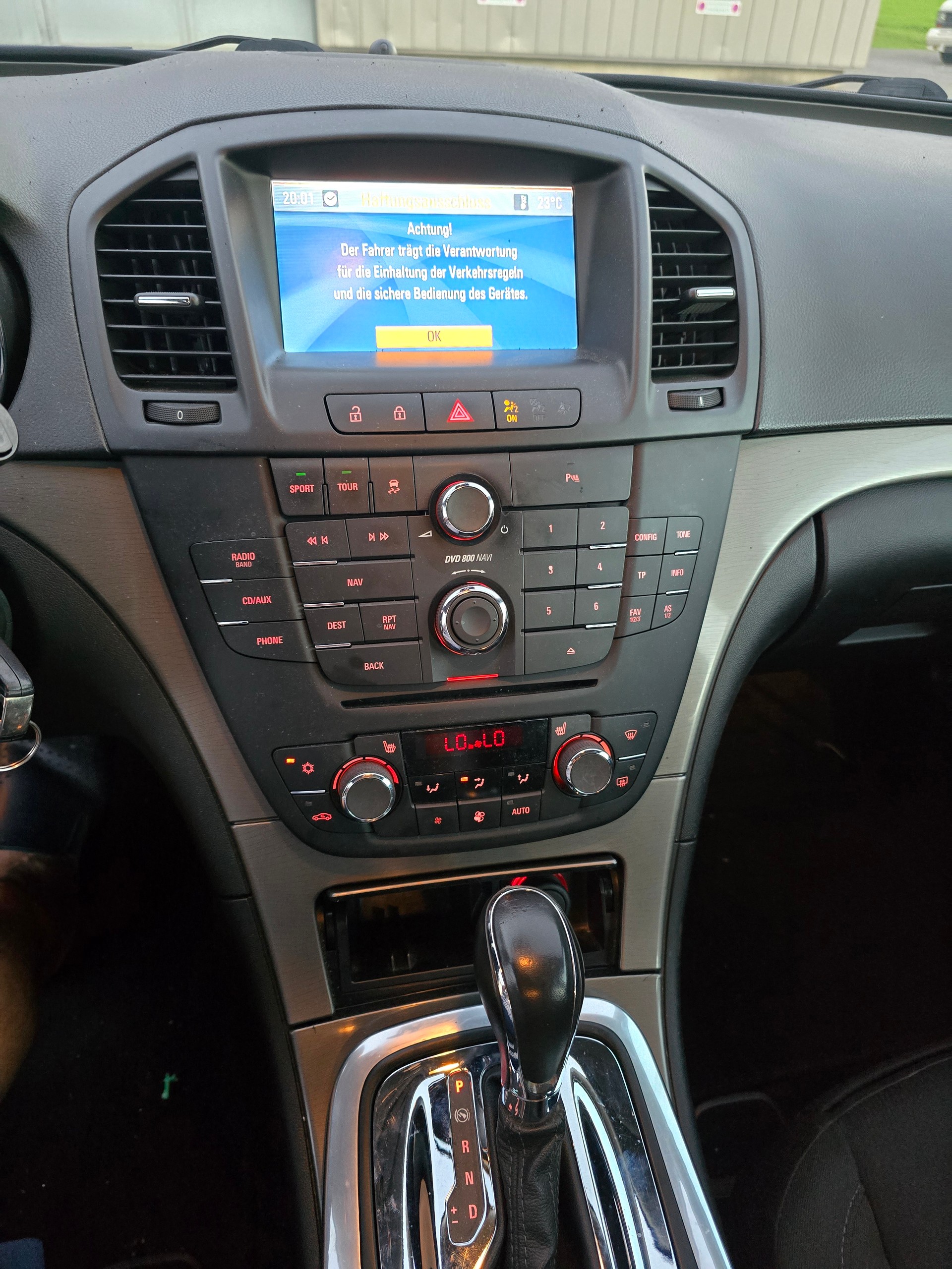 OPEL Insignia Sports Tourer 2.0 Turbo Edition Automatic-image-9