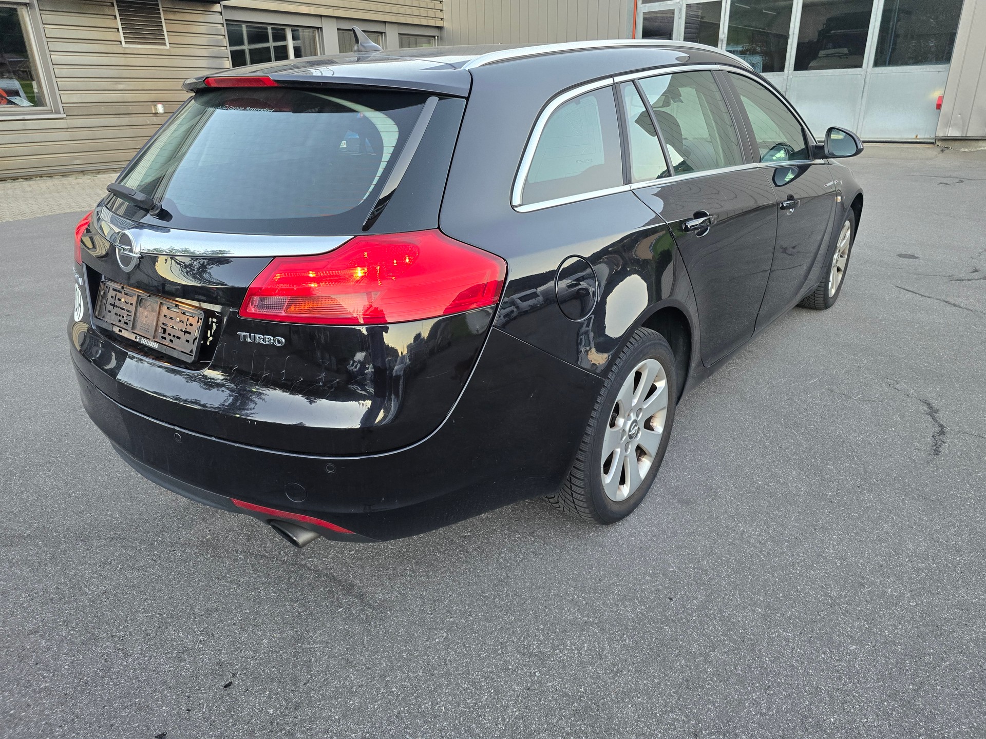 OPEL Insignia Sports Tourer 2.0 Turbo Edition Automatic-image-6