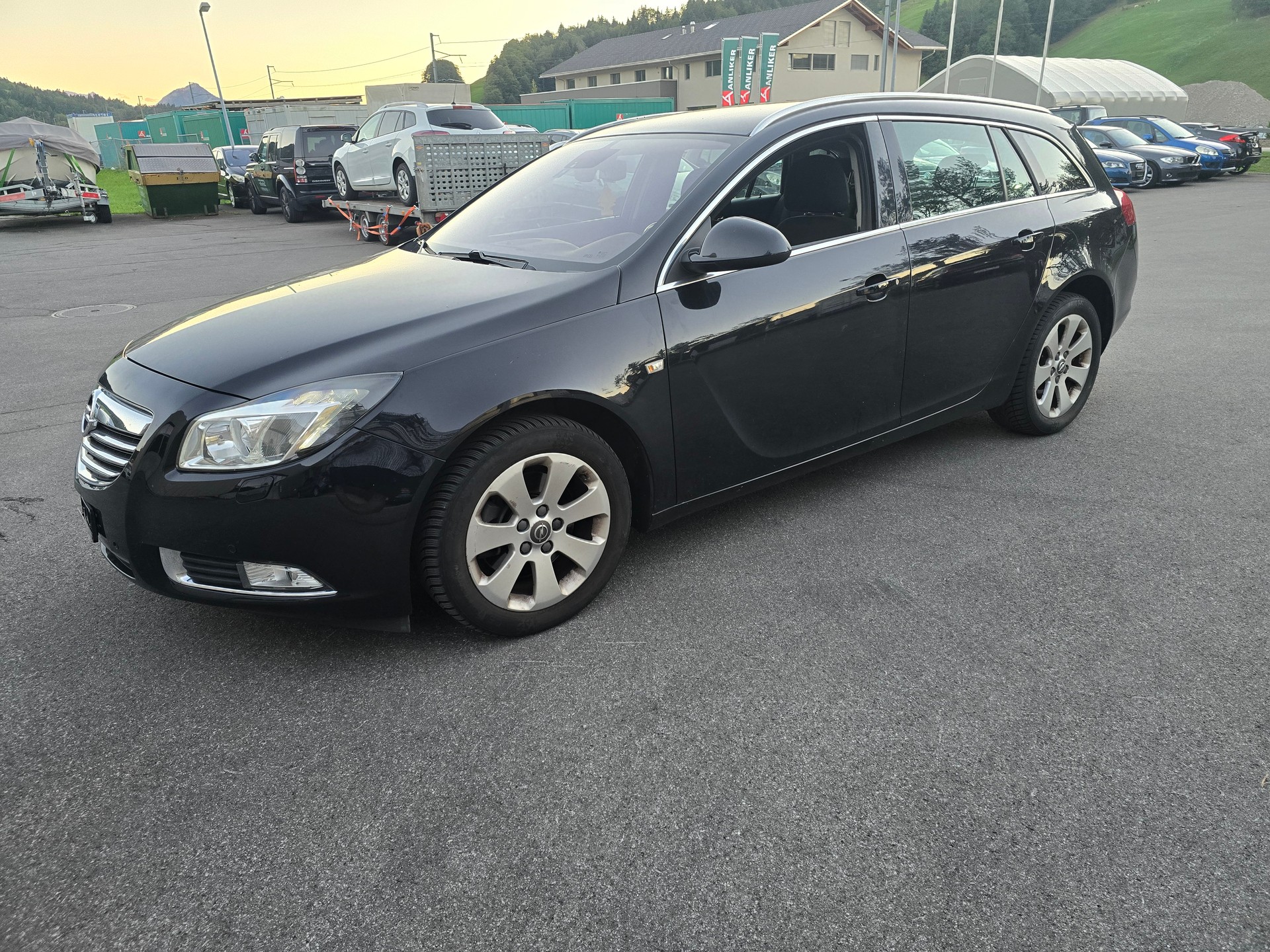 OPEL Insignia Sports Tourer 2.0 Turbo Edition Automatic-image-2