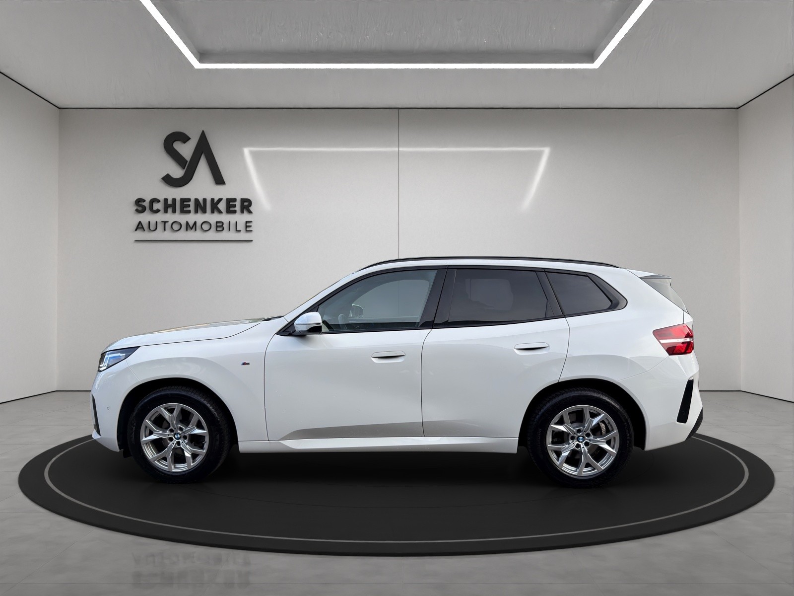 BMW X3 xDrive 48V 20d M Sport-showroom-element-1