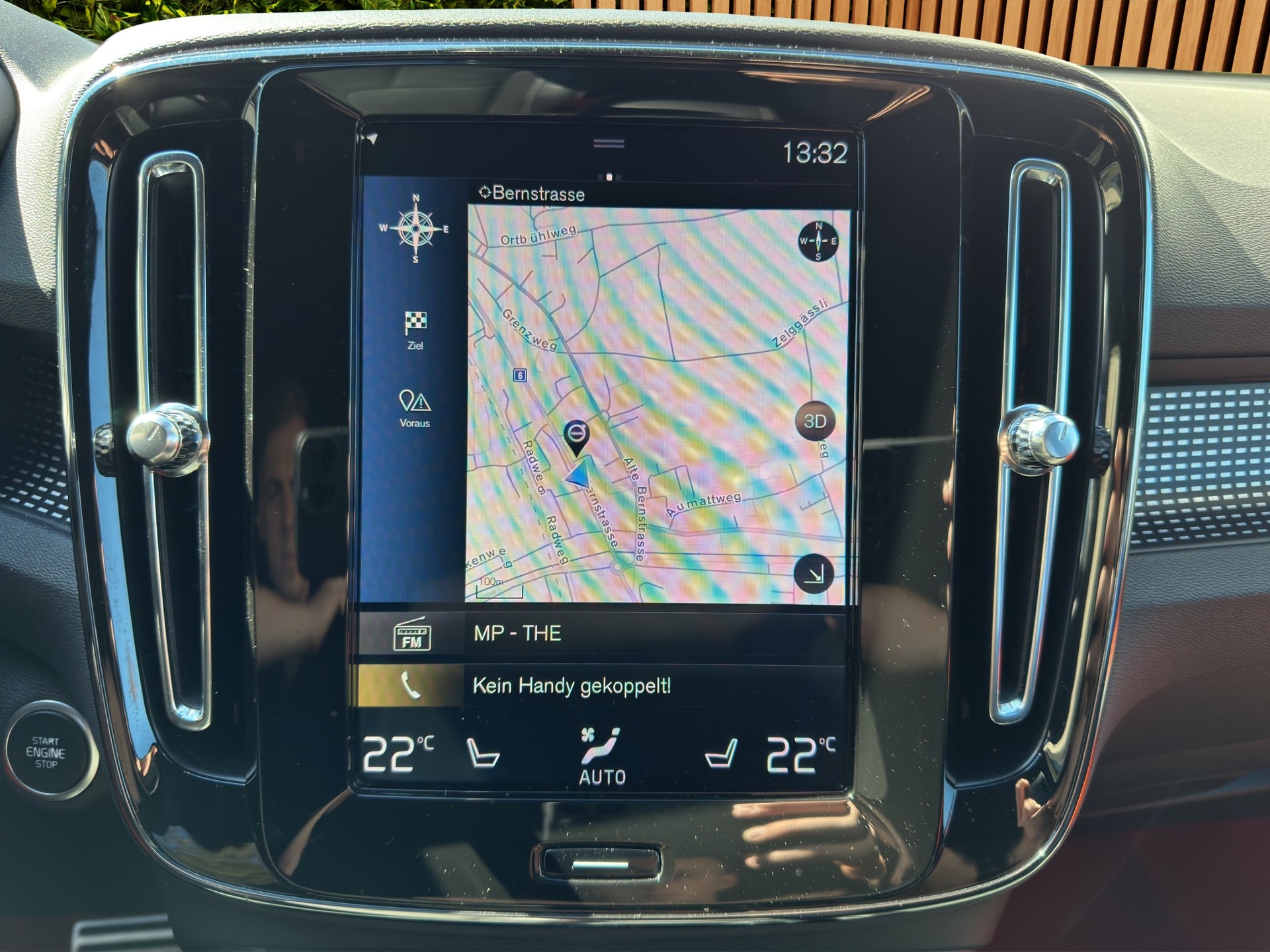 VOLVO XC40 2.0 T4 R-Design AWD-image-12