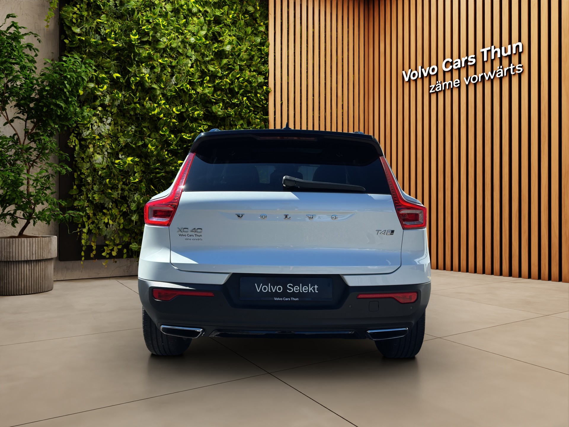 VOLVO XC40 2.0 T4 R-Design AWD-image-6