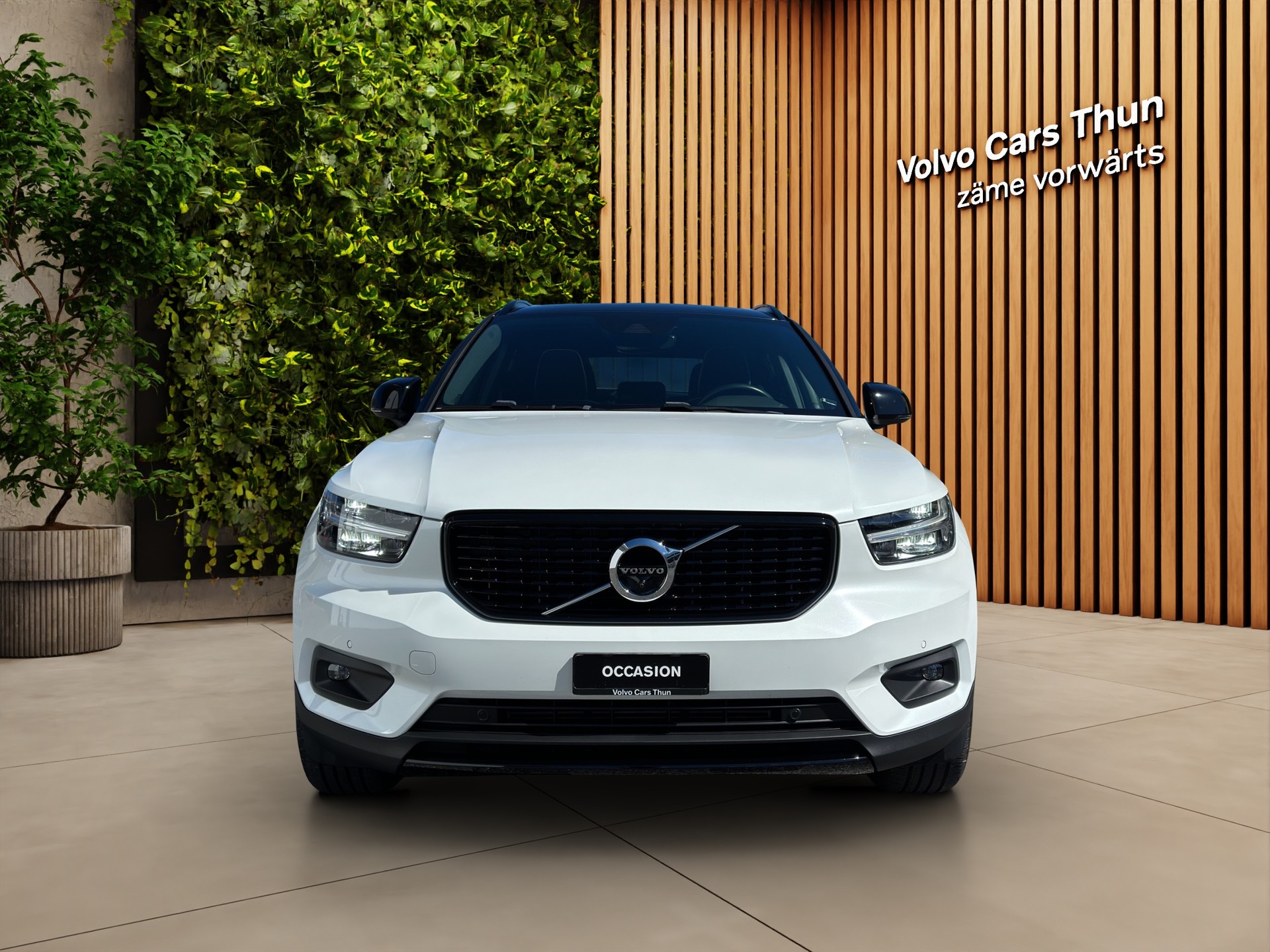 VOLVO XC40 2.0 T4 R-Design AWD-showroom-element-1