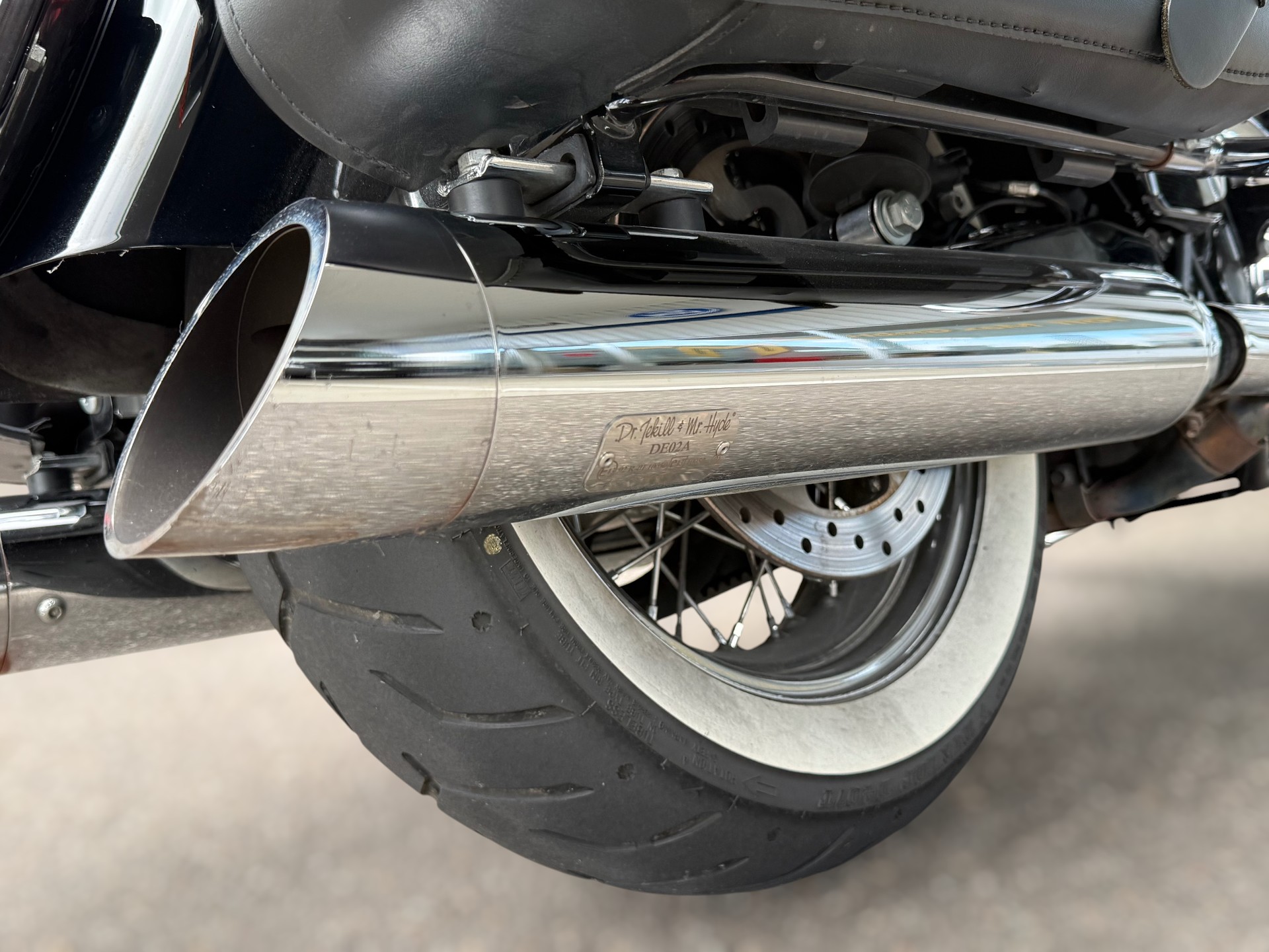 HARLEY-DAVIDSON FLHRC Road King Classic 103 ABS-image-3