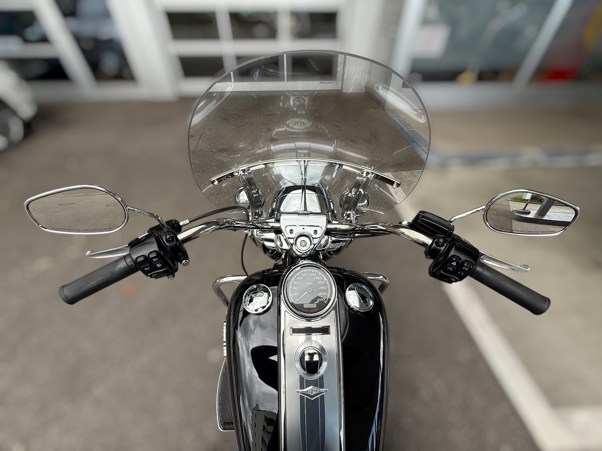 HARLEY-DAVIDSON FLHRC Road King Classic 103 ABS-image-15